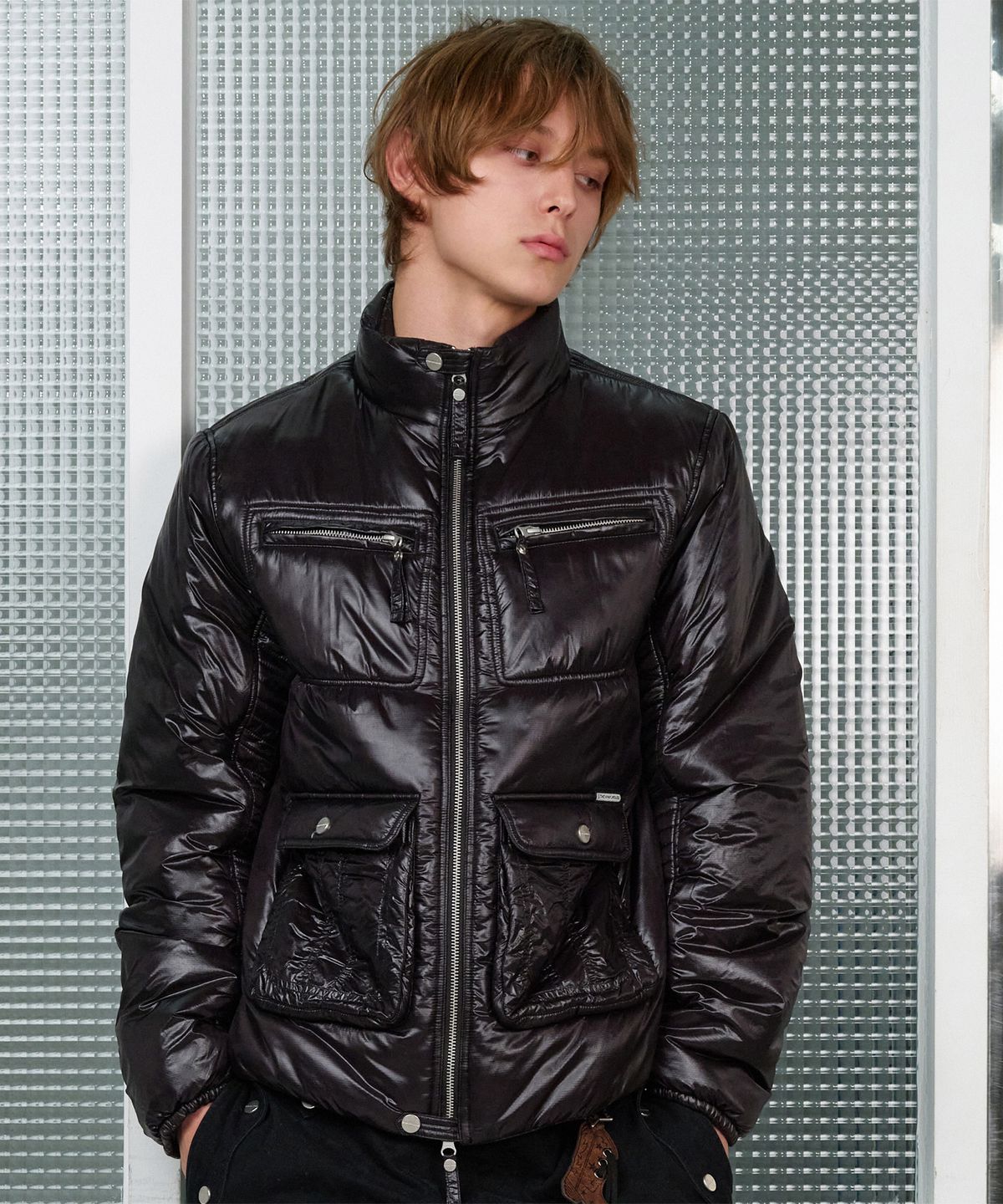 더바이닐하우스(THEVINYLHOUSE) UTILITY HIGH NECK LIGHT JACKET BLACK