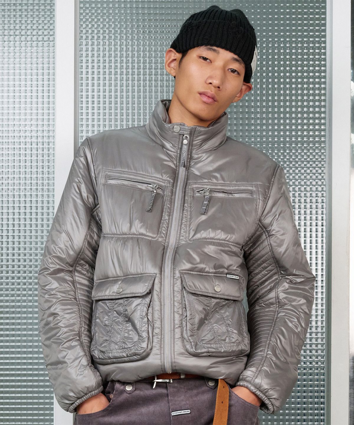더바이닐하우스(THEVINYLHOUSE) UTILITY HIGH NECK LIGHT JACKET GREY