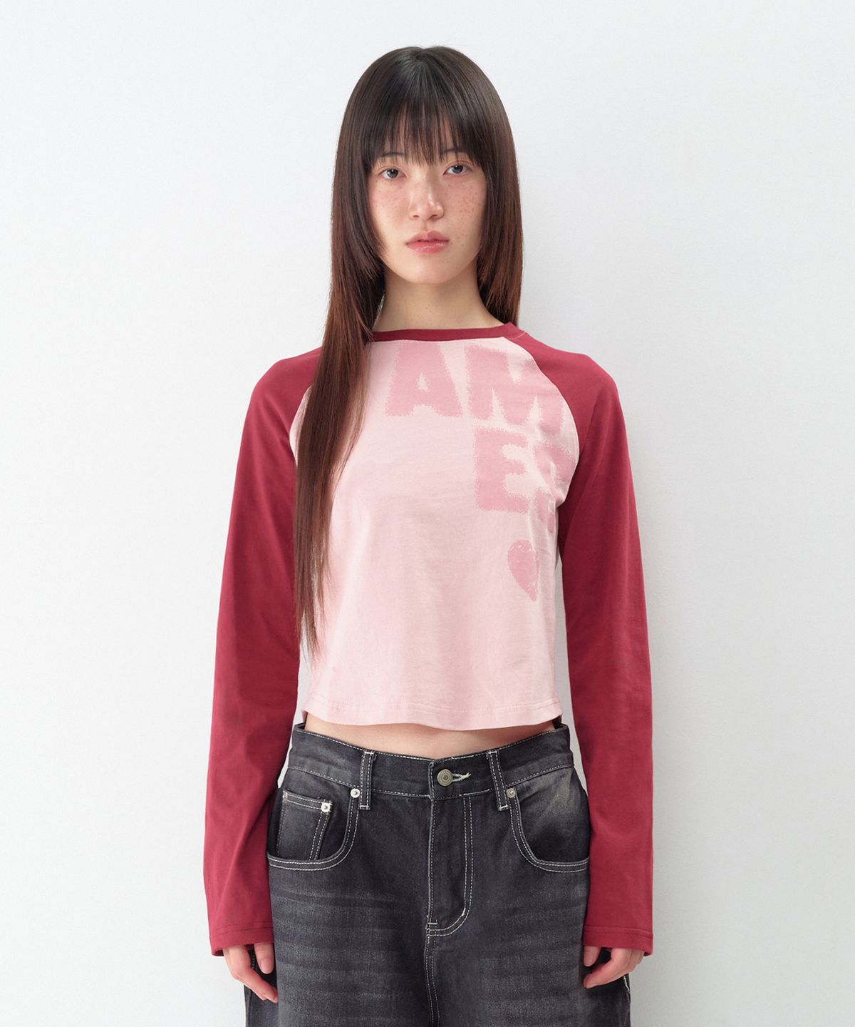 아메스 월드와이드(AMES-WORLDWIDE) BOLD TYPO ROUND HEM LS TEE PINK