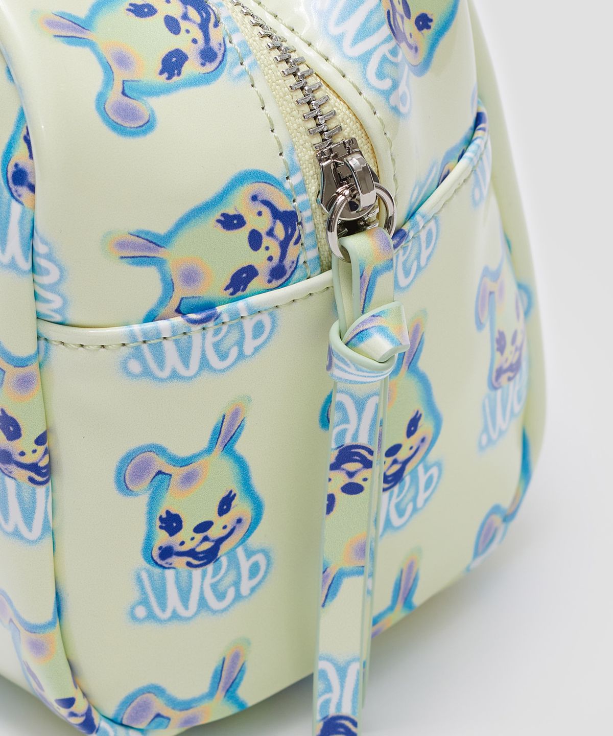 타입서비스(TYPESERVICE) Patent Graphic Mini Bag [Lime]