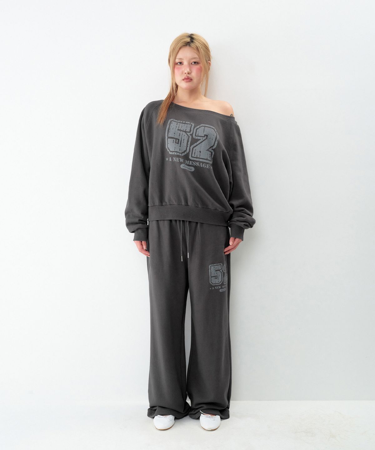 아메스 월드와이드(AMES-WORLDWIDE) 52 CASUAL SWEATPANTS CHARCOAL