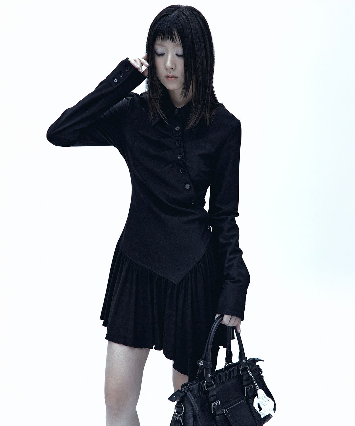 러프넥(ROUGHNECK) Diagonal Pleated Shirt Dress