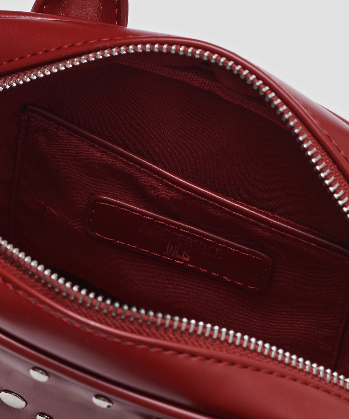 타입서비스(TYPESERVICE) Ribbon Rivet Shoulder Bag [Red]