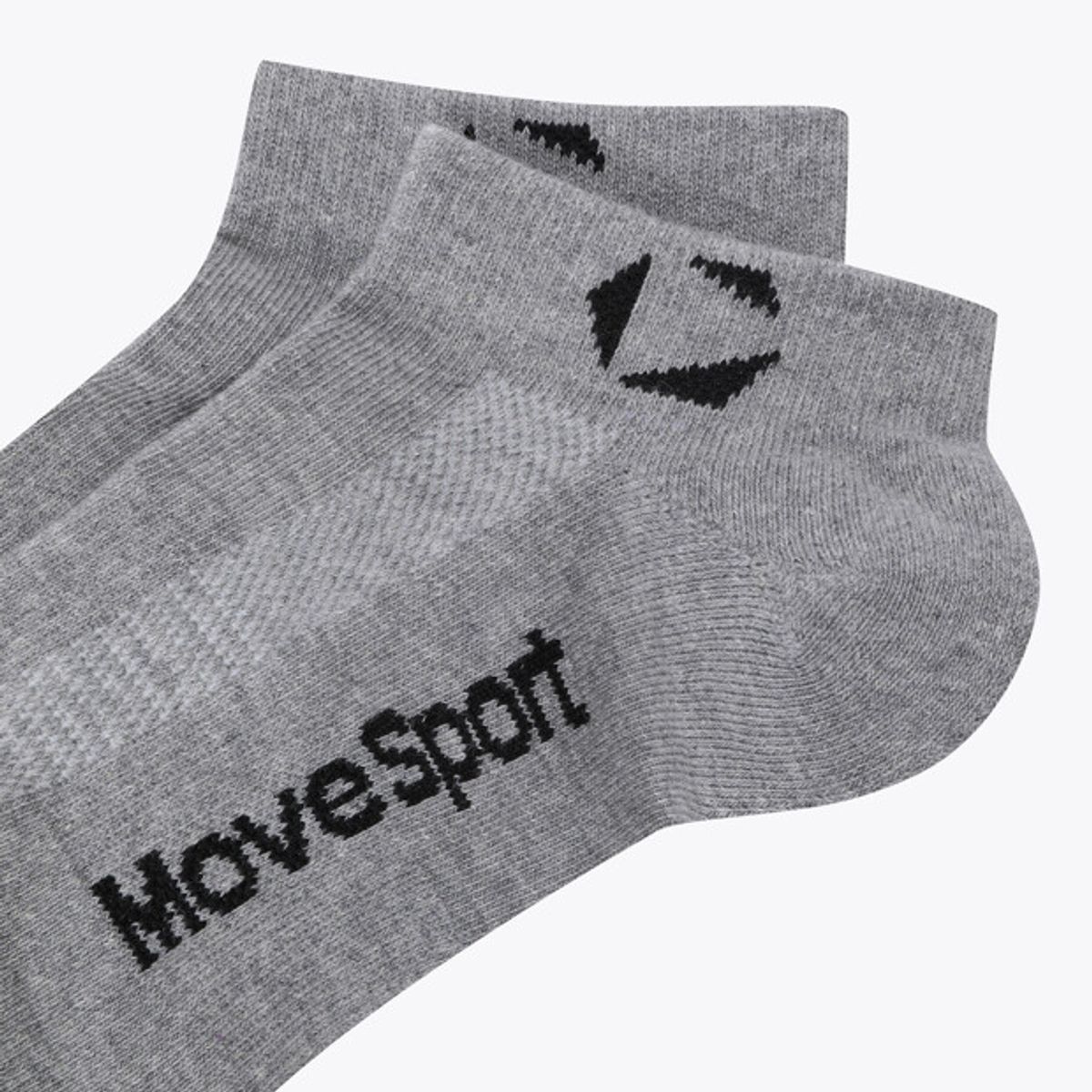 무브스포츠 바이 데상트(MOVESPORT BY DESCENTE) 스니커즈 삭스 (3ea) 그레이 VS123ESO13
