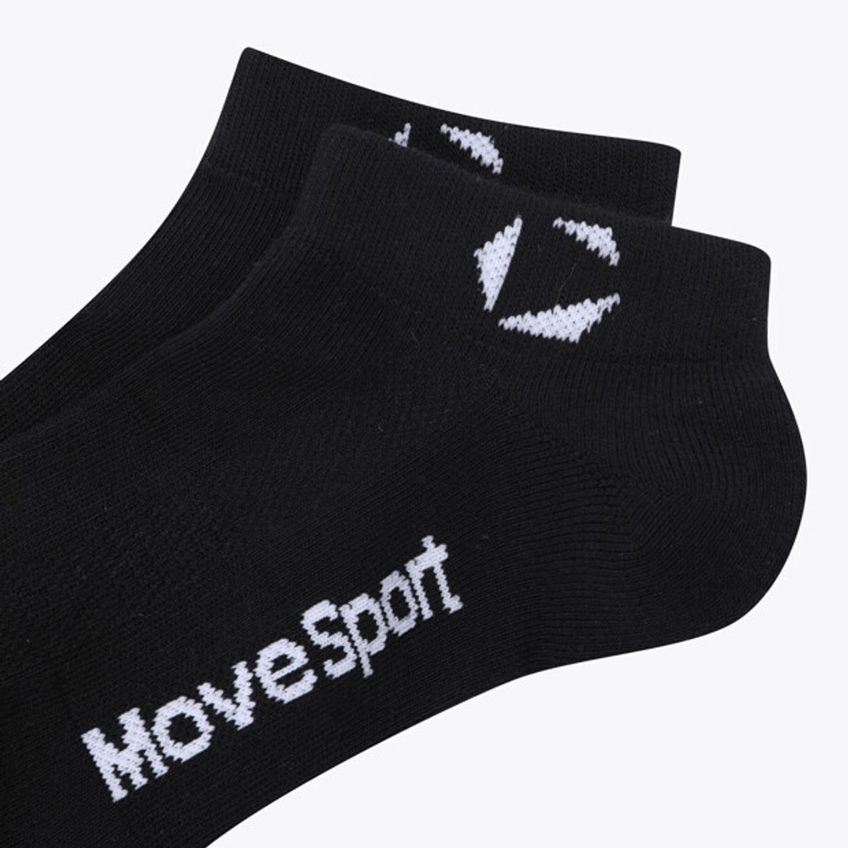 무브스포츠 바이 데상트(MOVESPORT BY DESCENTE) 스니커즈 삭스 (3ea) 블랙 VS123ESO13