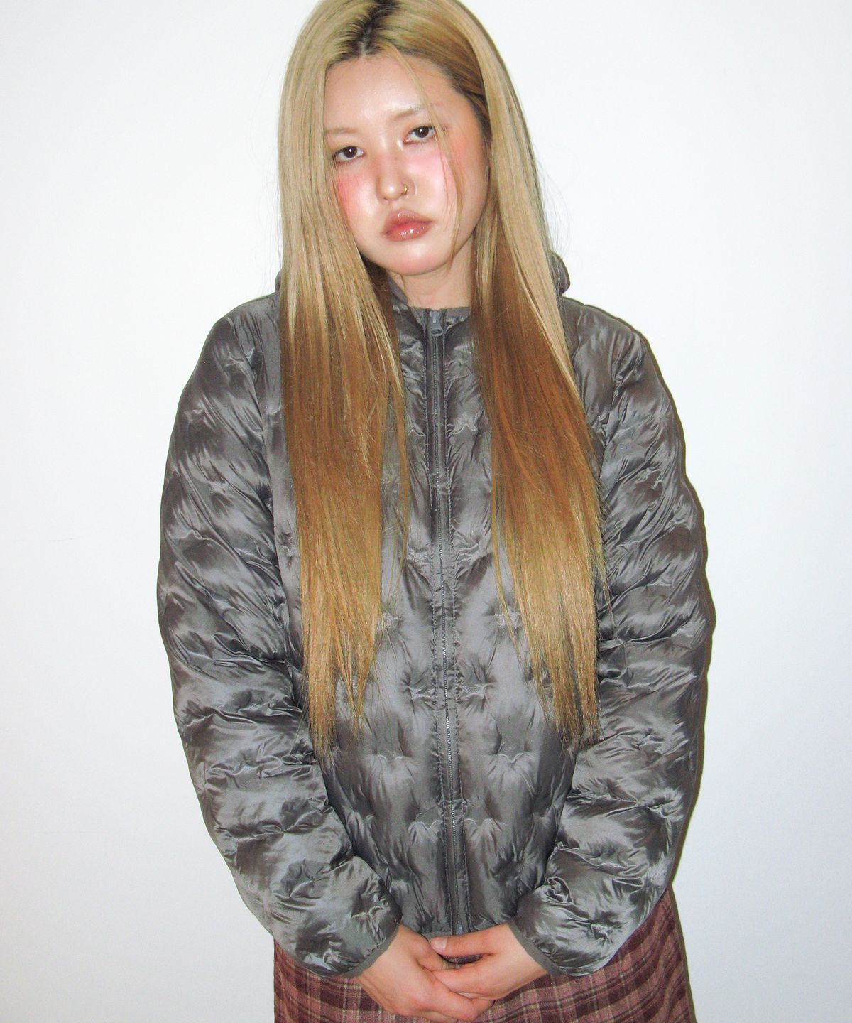 아메스 월드와이드(AMES-WORLDWIDE) STAR LIGHTWEIGHT HOODED PADDING DEEP CHARCOAL