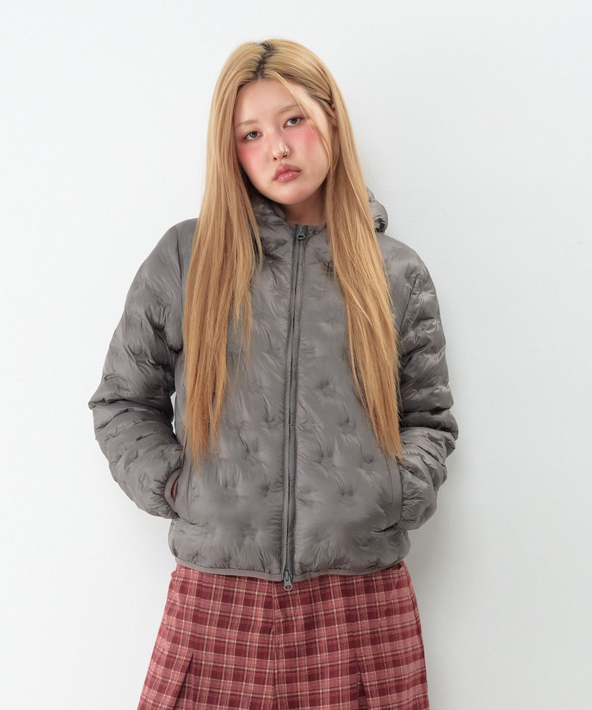 아메스 월드와이드(AMES-WORLDWIDE) STAR LIGHTWEIGHT HOODED PADDING DEEP CHARCOAL