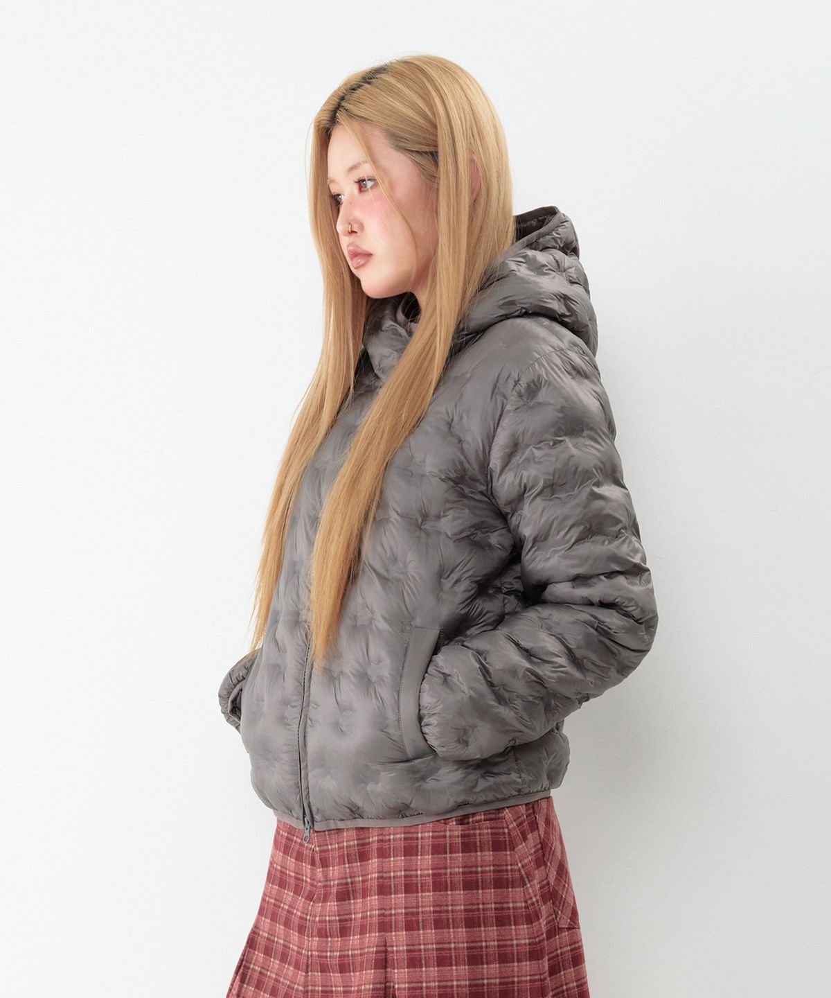 아메스 월드와이드(AMES-WORLDWIDE) STAR LIGHTWEIGHT HOODED PADDING DEEP CHARCOAL