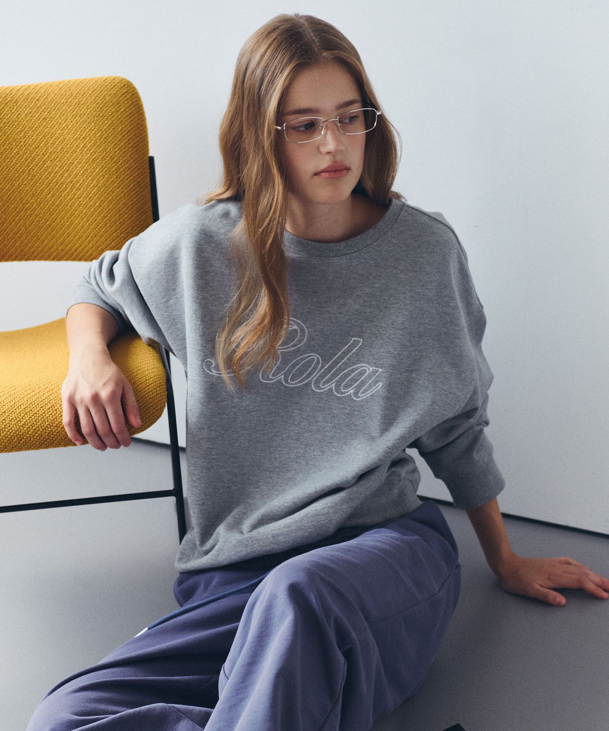 로라로라(ROLAROLA) NUBASIC STICH LOGO SWEATSHIRT M/GRAY