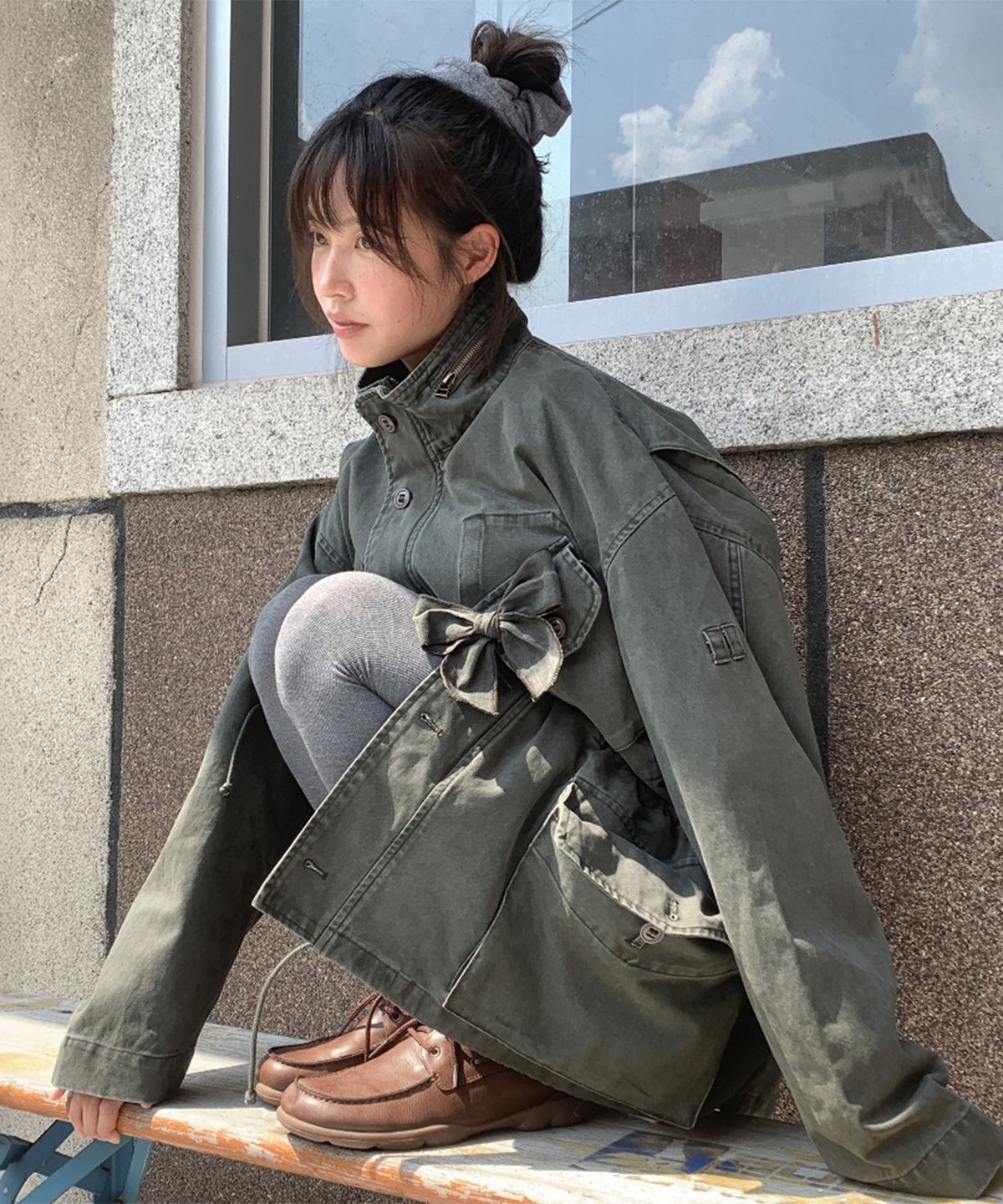 론론(RONRON) RIBBON POCKET FIELD JACKET KHAKI