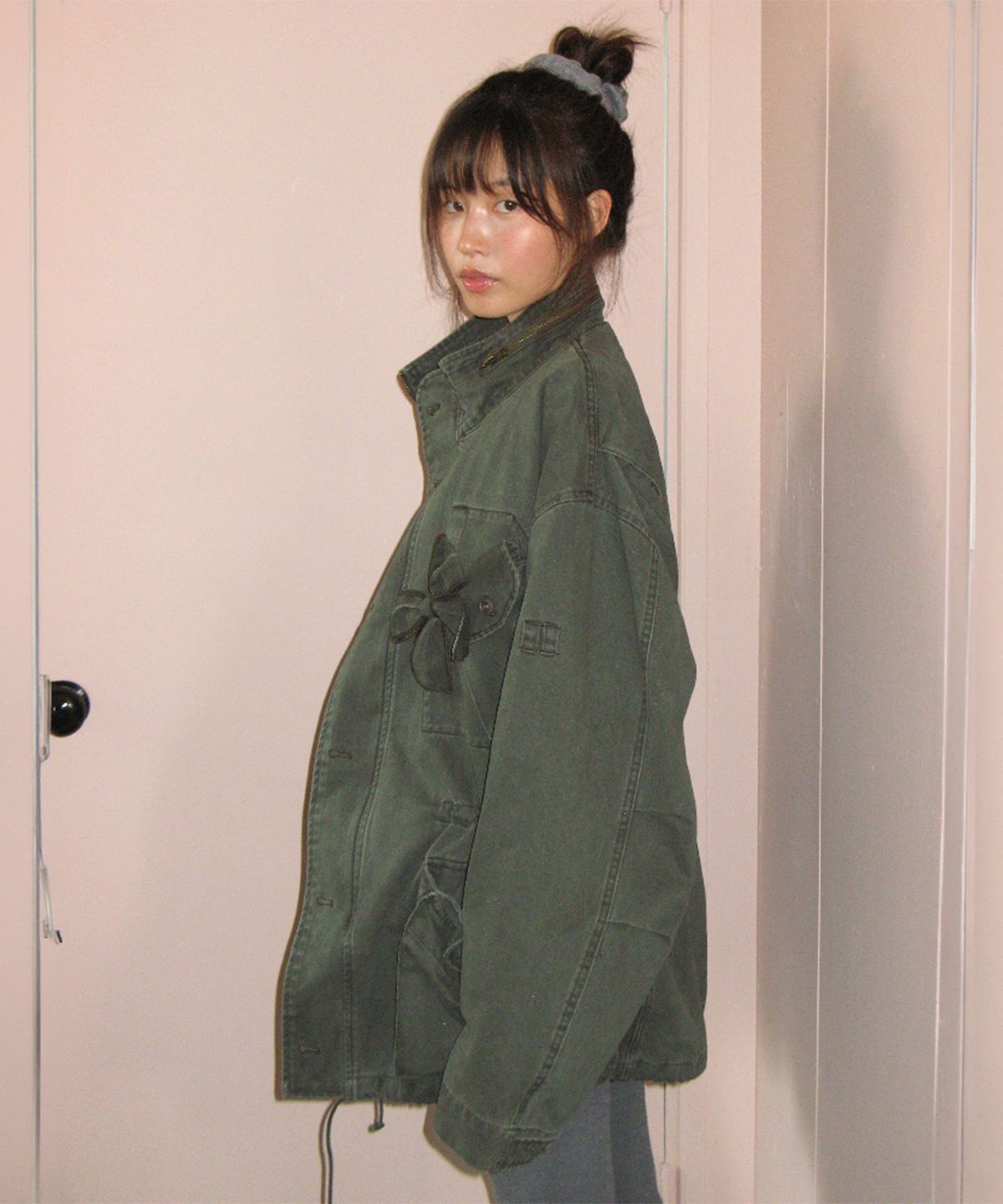론론(RONRON) RIBBON POCKET FIELD JACKET KHAKI
