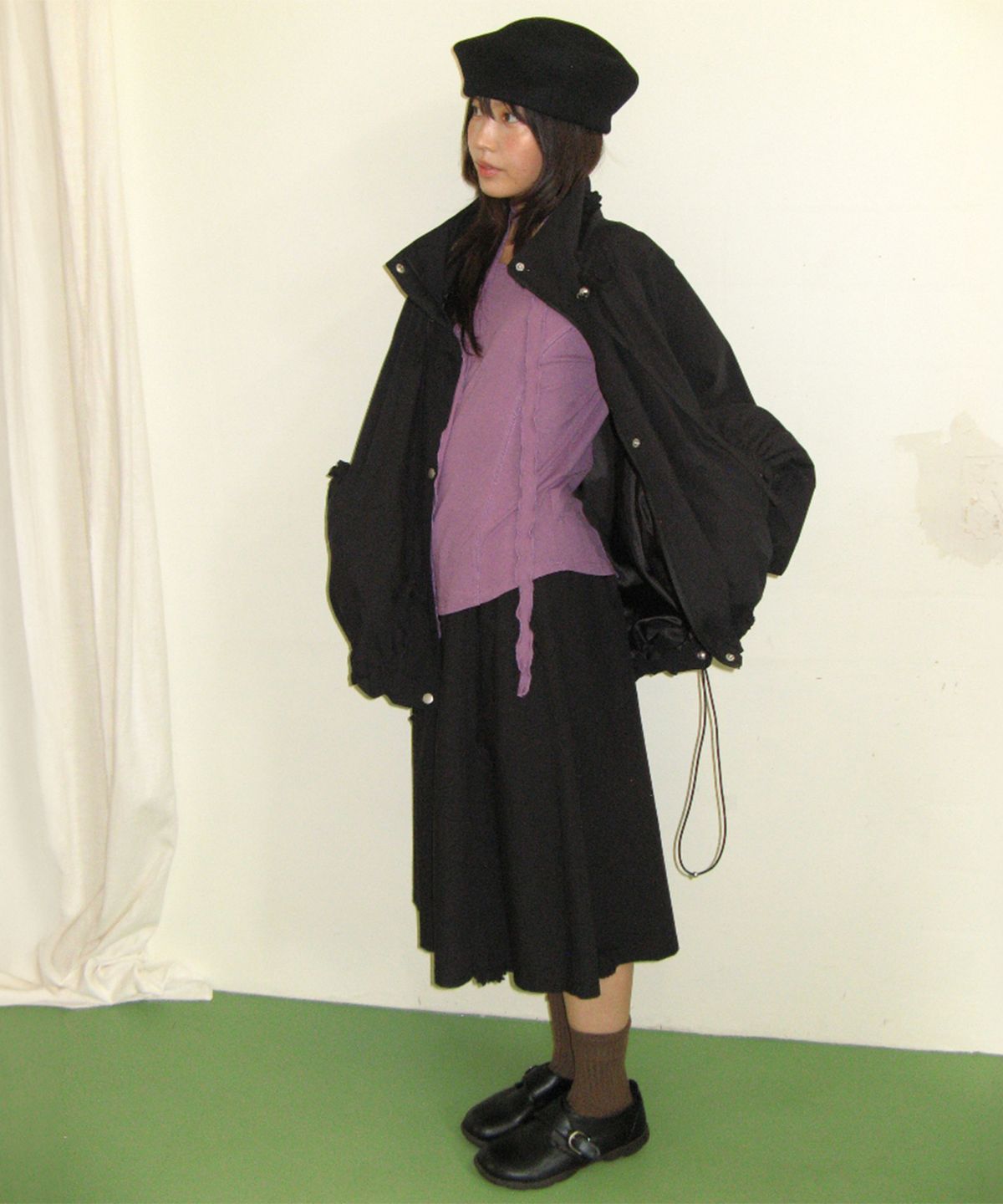 론론(RONRON) MINI FLOWER WINDBREAKER BLACK