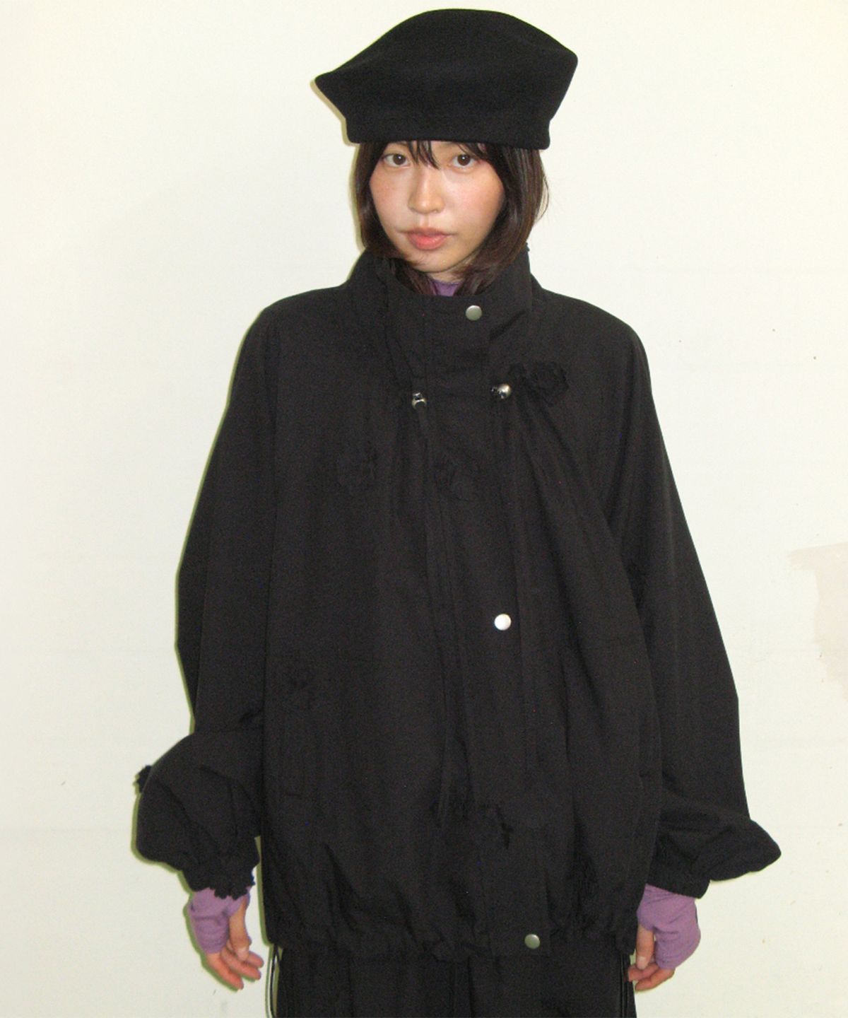 론론(RONRON) MINI FLOWER WINDBREAKER BLACK