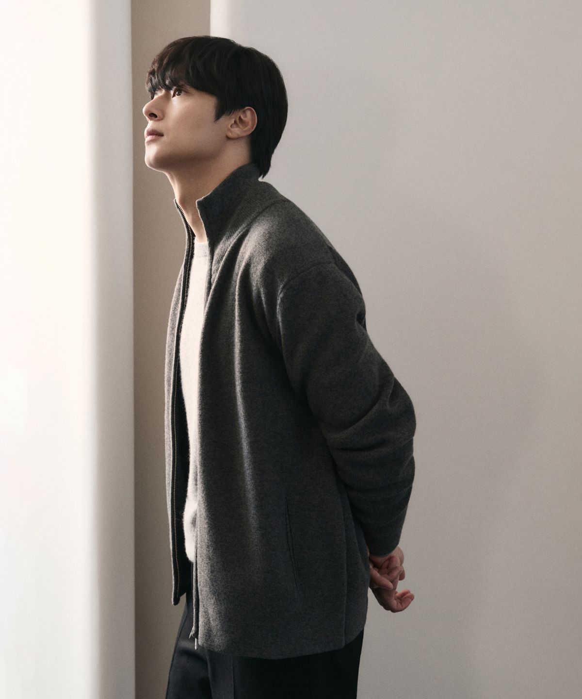 제이리움(JRIUM) 카이사 메리노울 집업 가디건 그레이