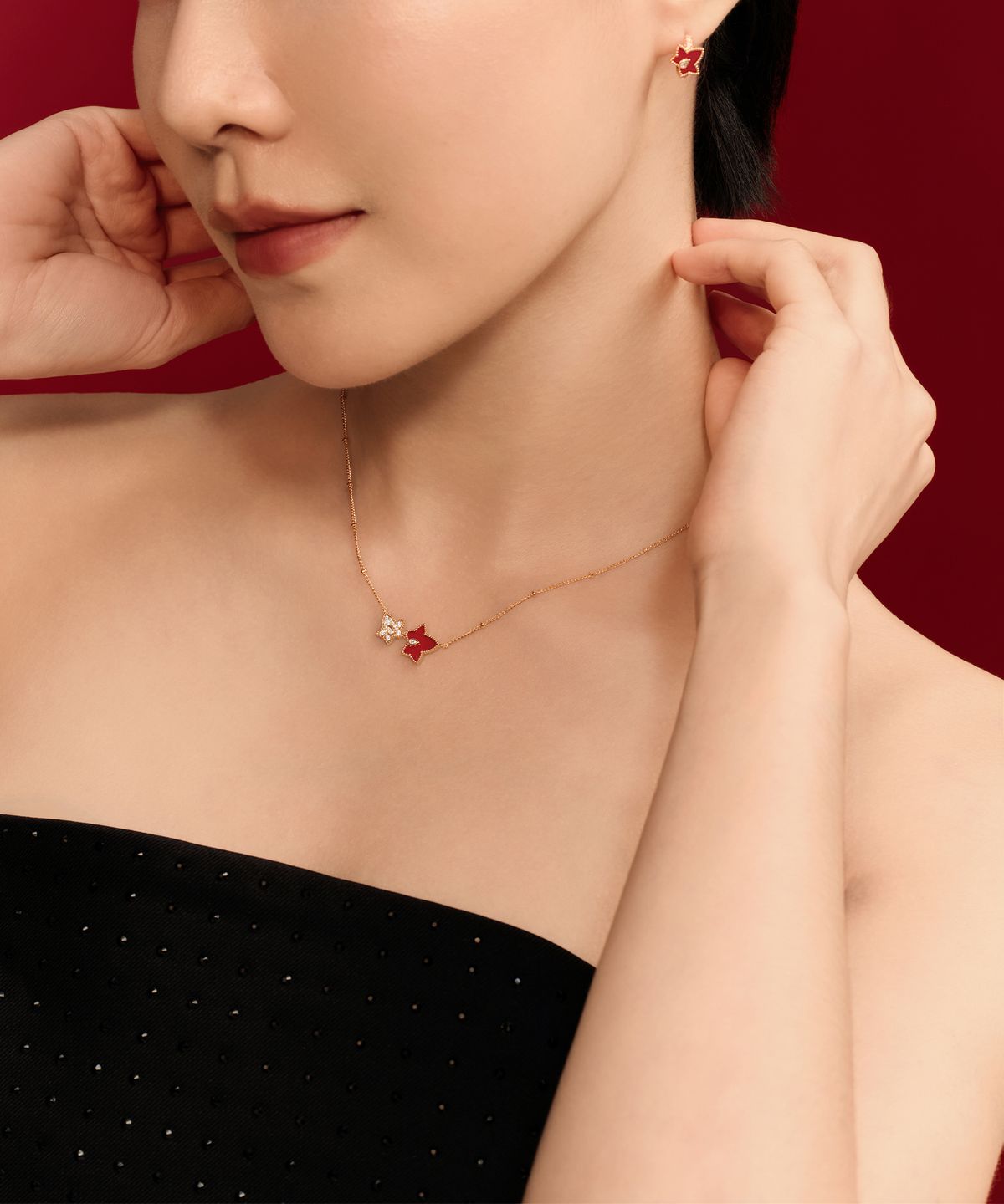 롤라로즈(LOLA ROSE) Ivy 커넬리언 비즈 큐빅 더블 펜던트 목걸이