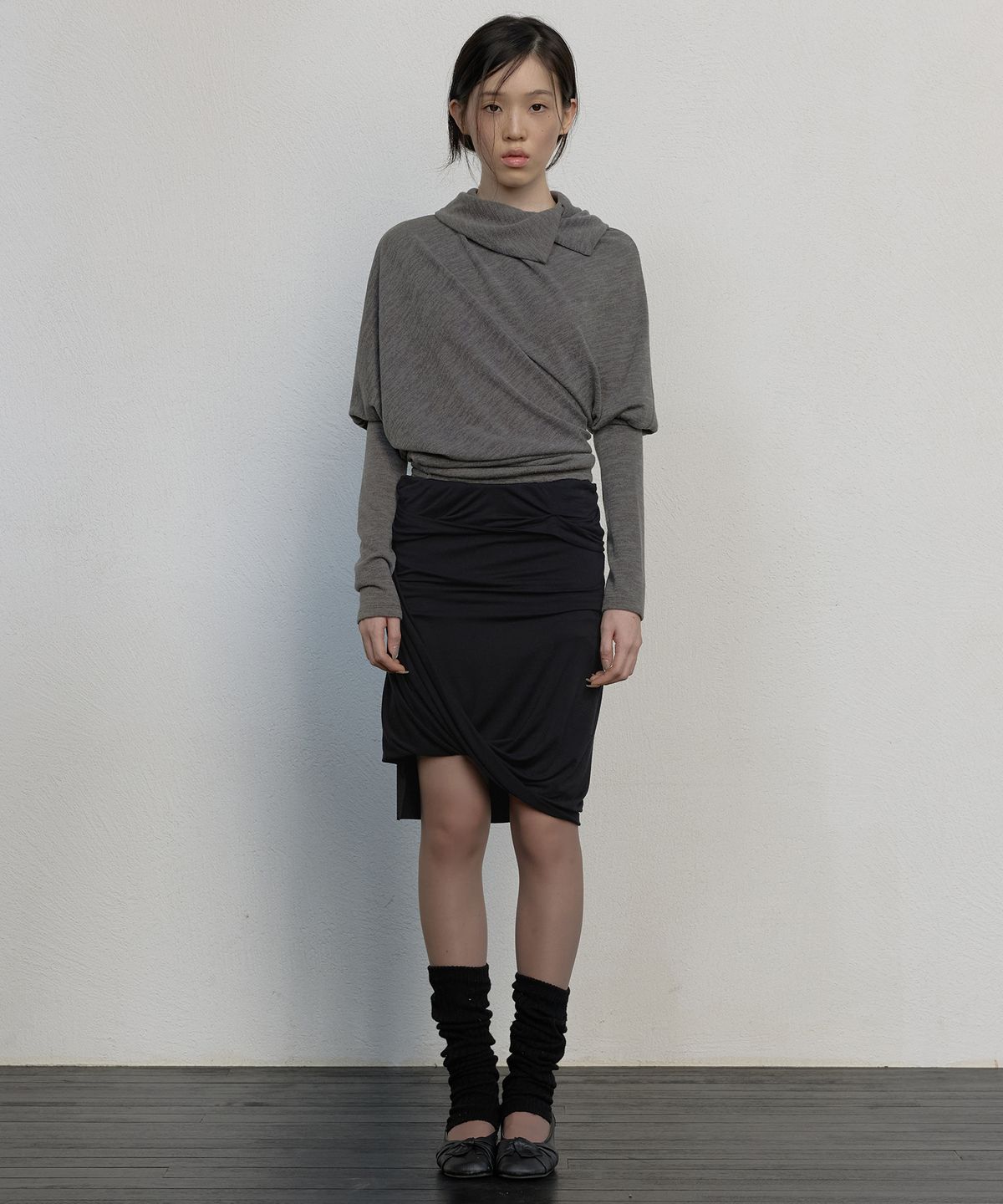 플레어업(FLAREUP) Knit Asymmetrical Long Sleeve (FL-193_Ash Brown)