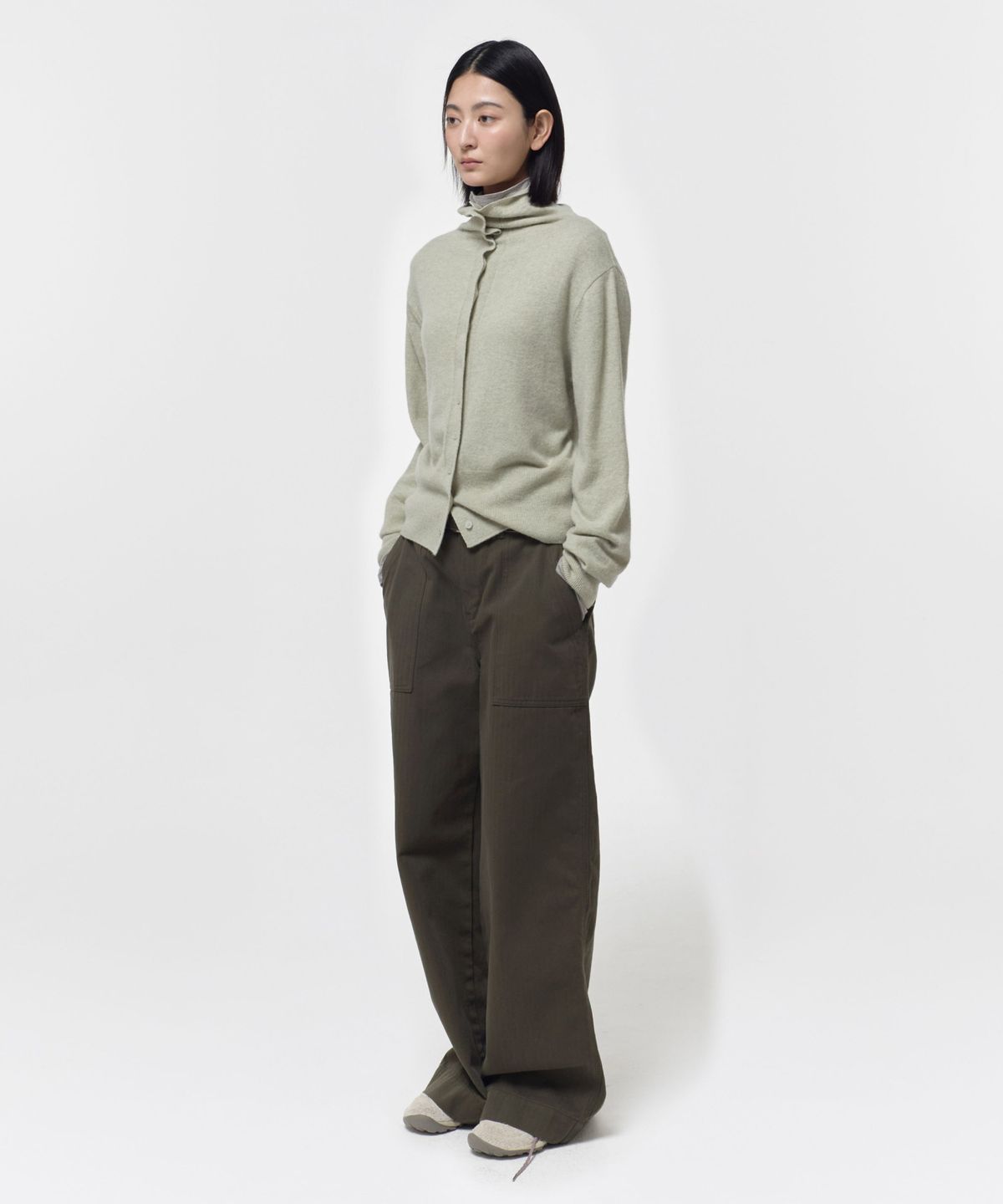 지비에이치 어패럴(GBH APPAREL) WOOL BLEND HIGH-NECK CARDIGAN / OLIVE