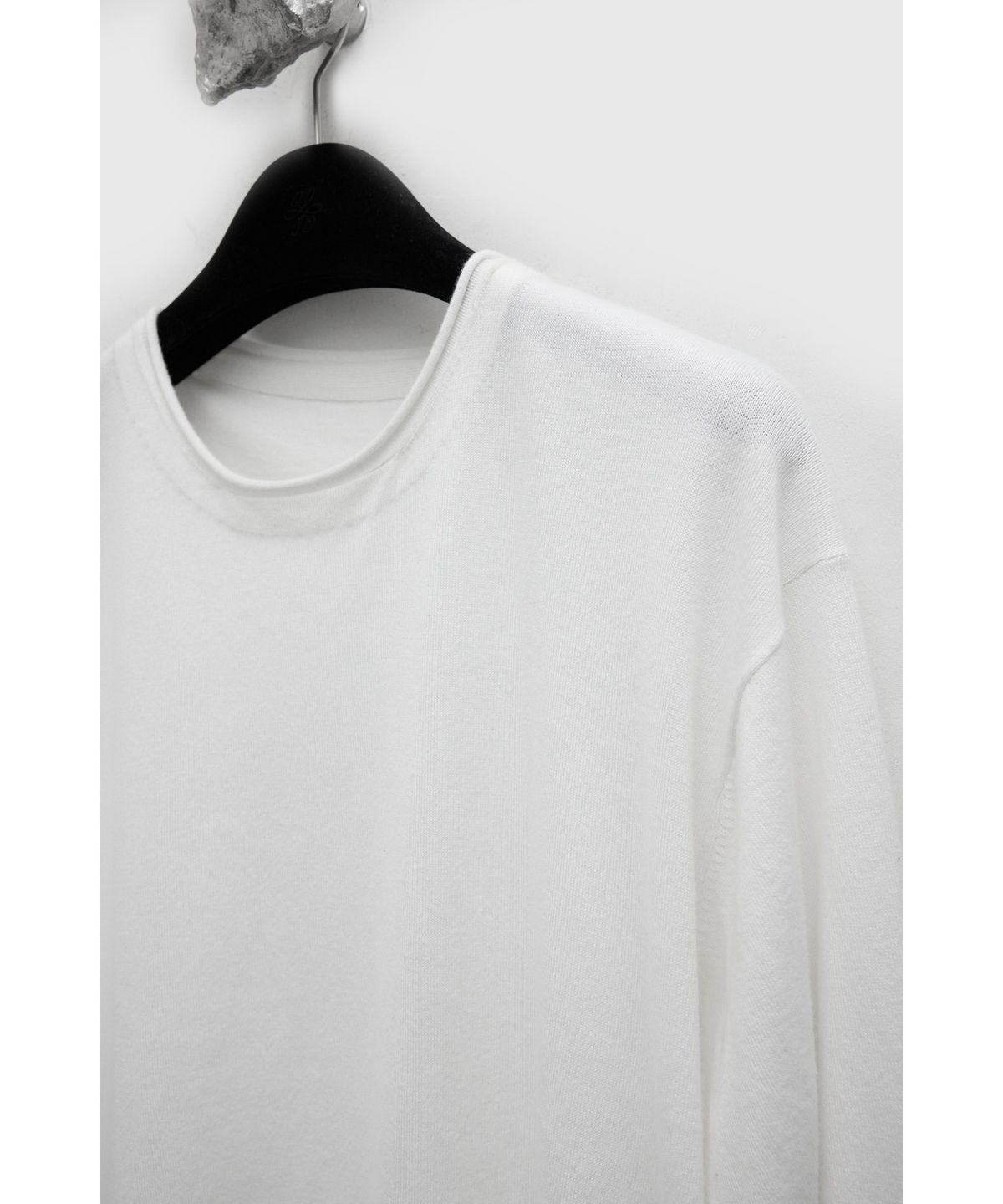 유스(YOUTH) Round-neck Roll-up Knit - White