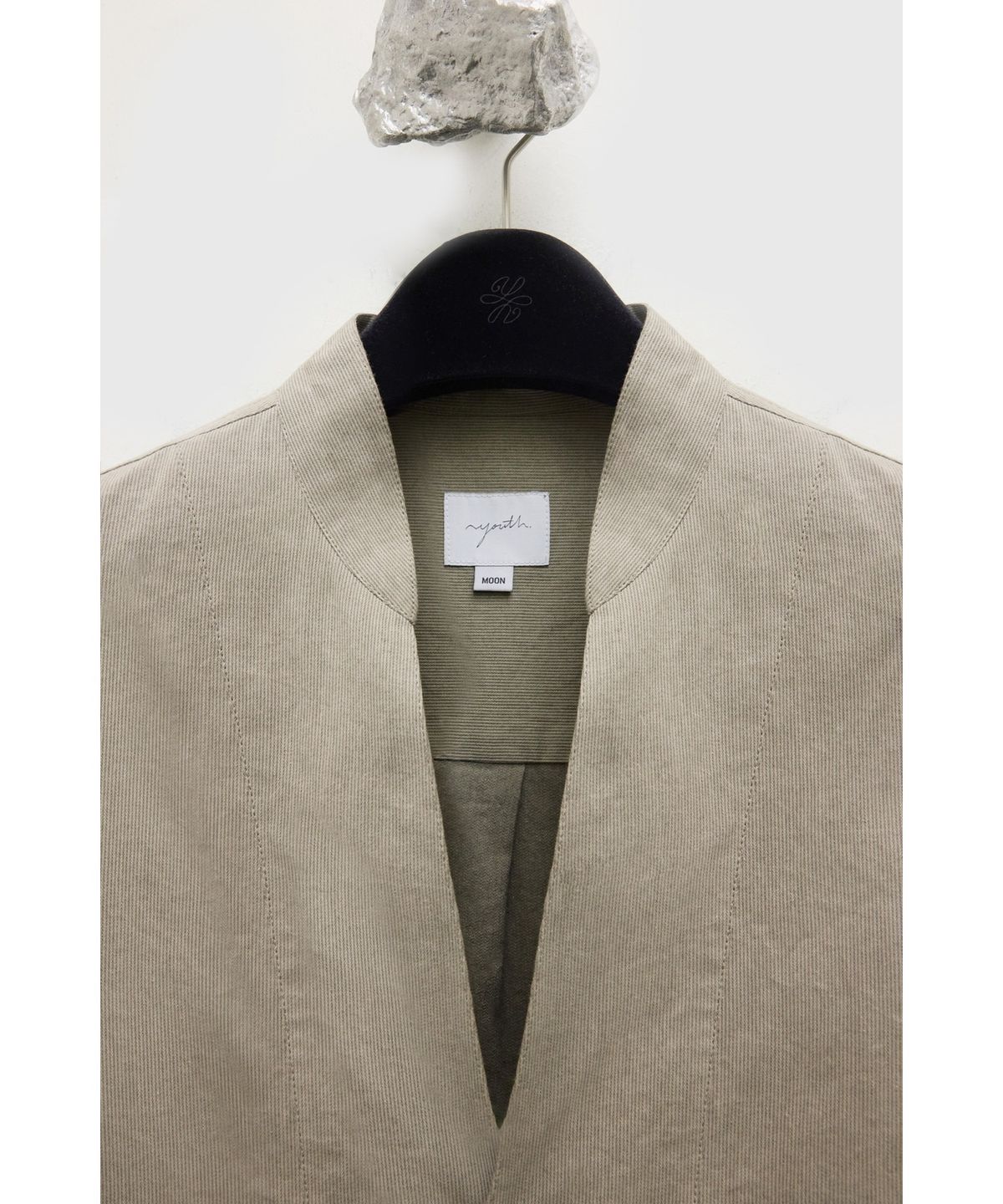 유스(YOUTH) Deep V-neck Shirt - Brown