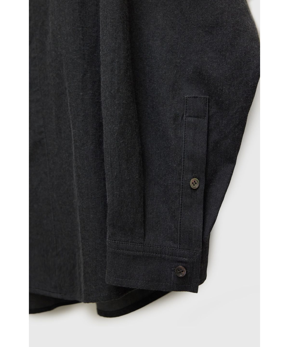 유스(YOUTH) Deep V-neck Shirt - Black