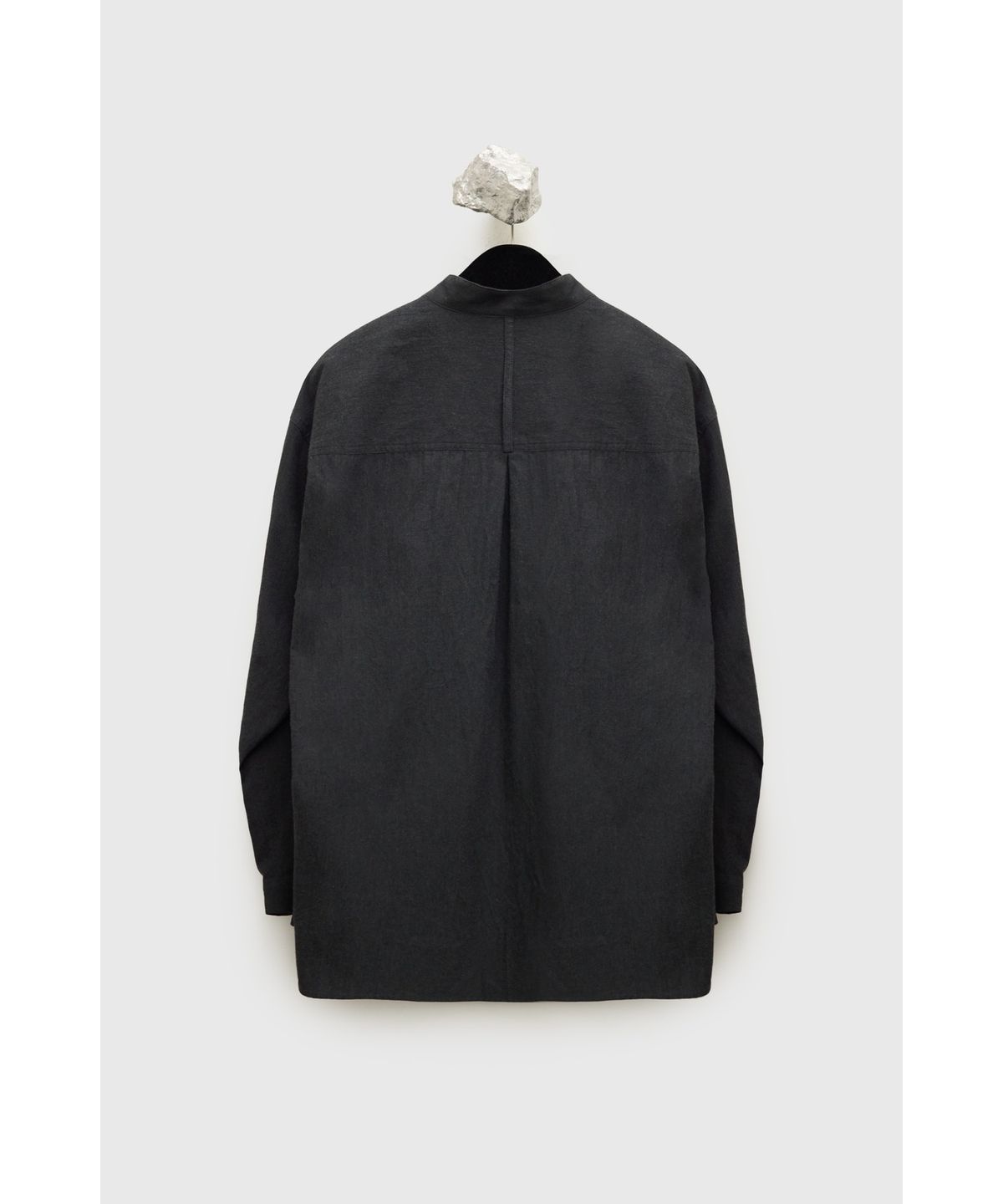 유스(YOUTH) Deep V-neck Shirt - Black