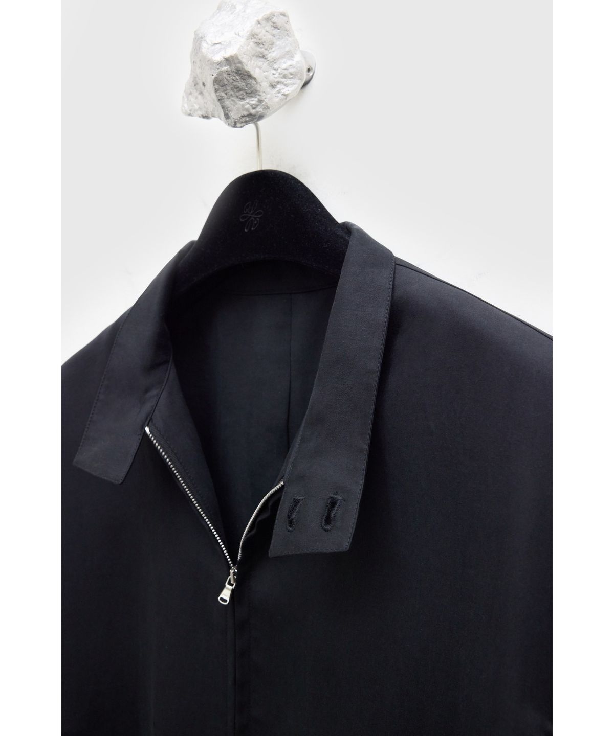 유스(YOUTH) Soft Drapery Harrington Jacket - Black