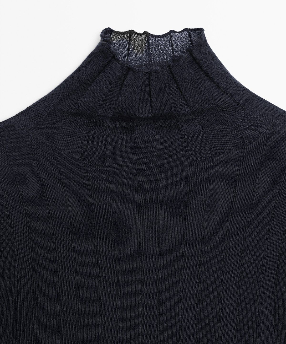 마시모두띠(MASSIMO DUTTI) 골지 모크 넥 니트 스웨터