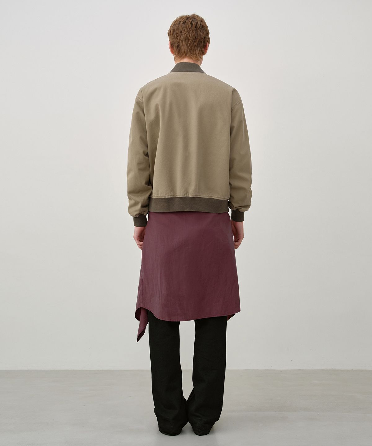 인사일런스(INSILENCE) 워시드 코튼 탱커 자켓 BEIGE