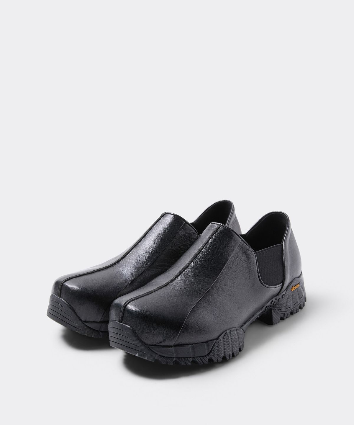 커스텀멜로우(CUSTOMELLOW) [customellow x YOWE] Black Leather Slip On Loafers Uon2 CU4AX26993BKX