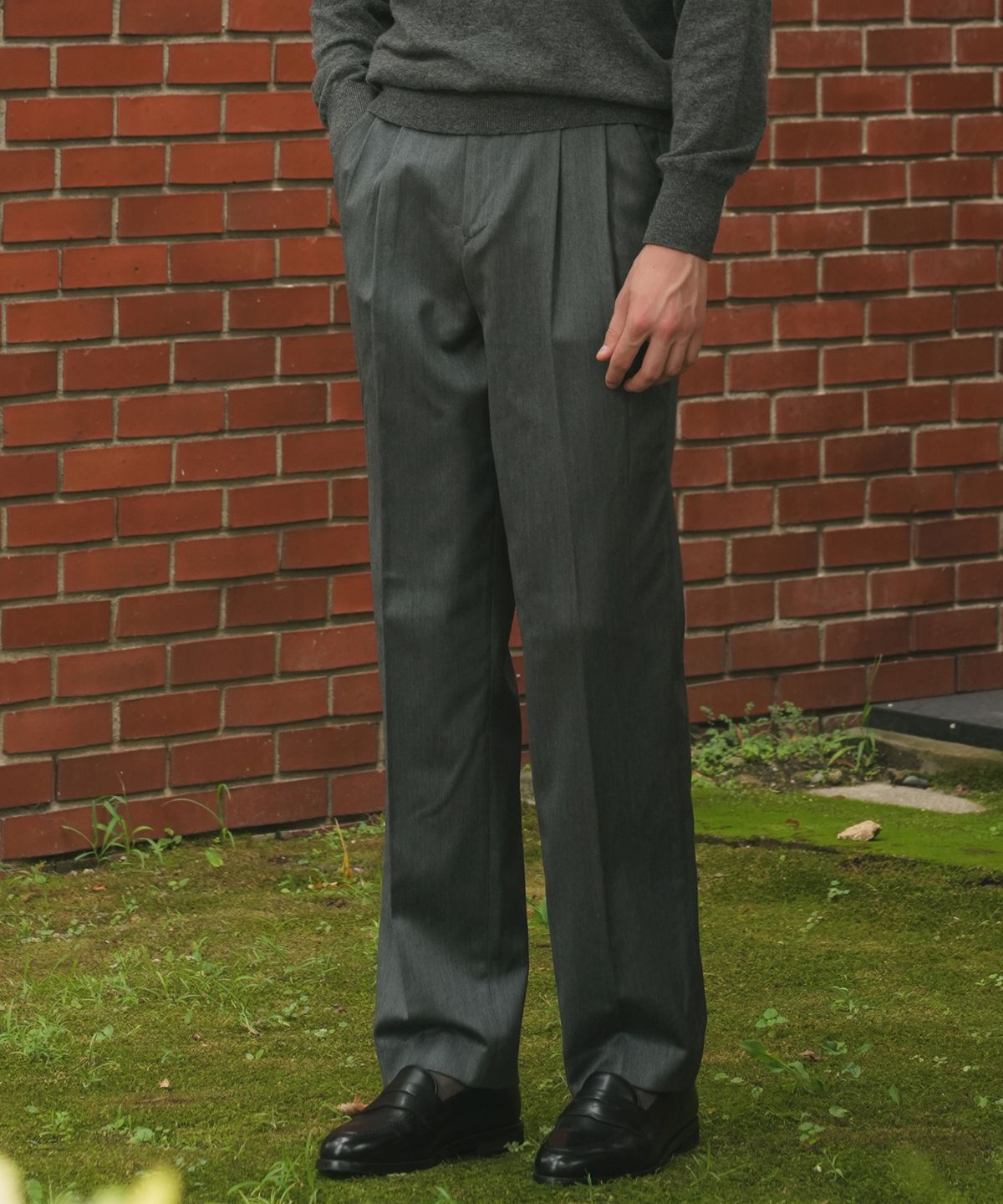 벨리프(BELLIEF) Wool Gabardine 2-Pleated Adjust relaxed Trousers (Grey)