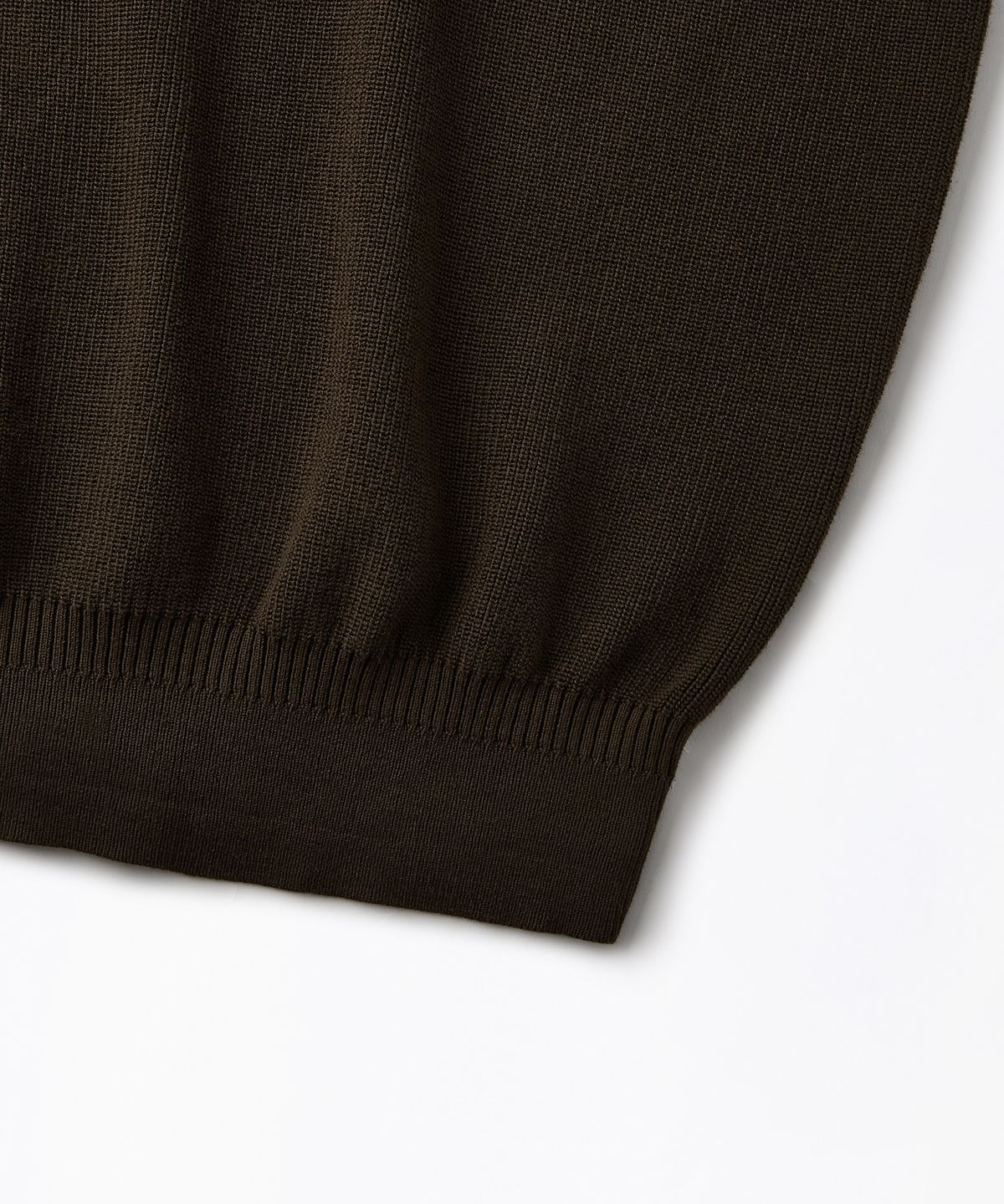 아웃스탠딩(OUTSTANDING) HALF ZIP-UP KNIT SWEATER_BROWN