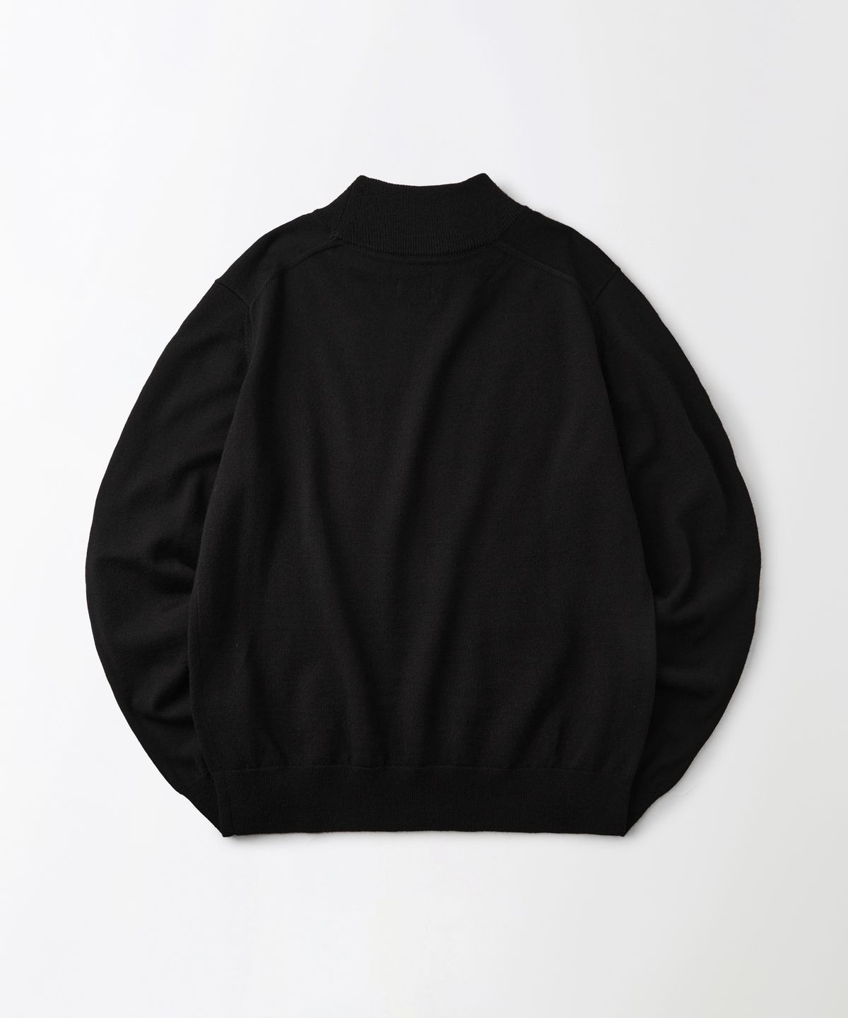 아웃스탠딩(OUTSTANDING) SOFT YARN MOCK NECK KNIT SWEATER_BLACK