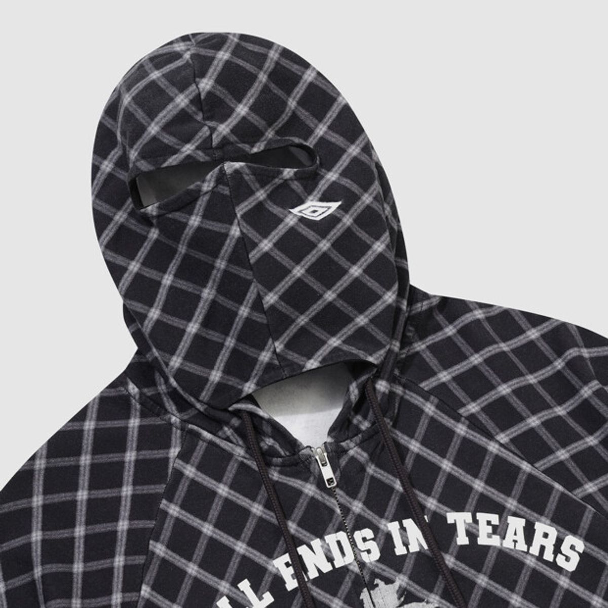 엄브로(UMBRO) [UMB X SLAM JAM] It All Ends In Tears 마스크 후드집업 그레이 UR311OHD91