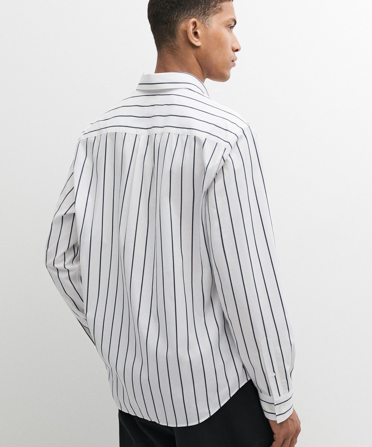 마시모두띠(MASSIMO DUTTI) 100% 코튼 레귤러 핏 스트라이프 셔츠