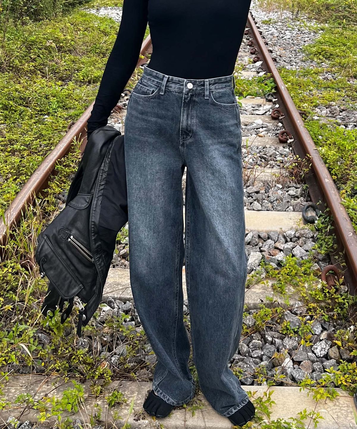 엔디에이 스튜디오(NDA STUDIO) Wide Straight Denim Pants_blue black