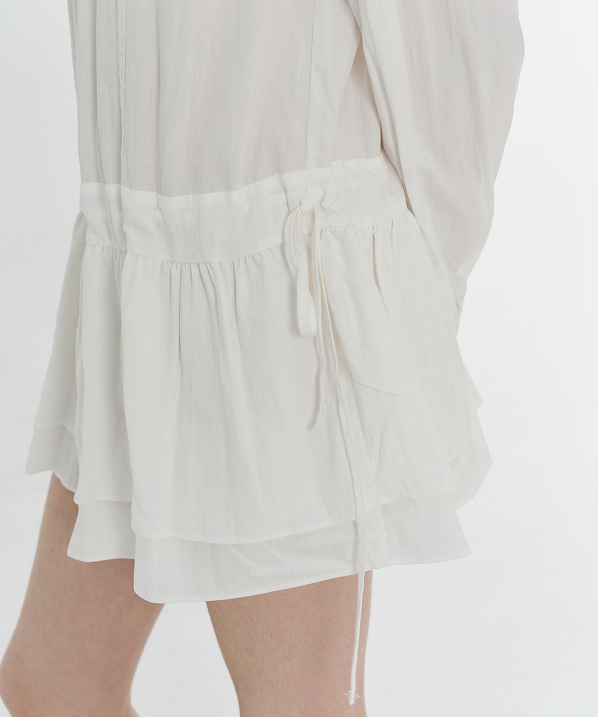 타버트(TARVERT) Miette Frill Neck Mini Dress - White