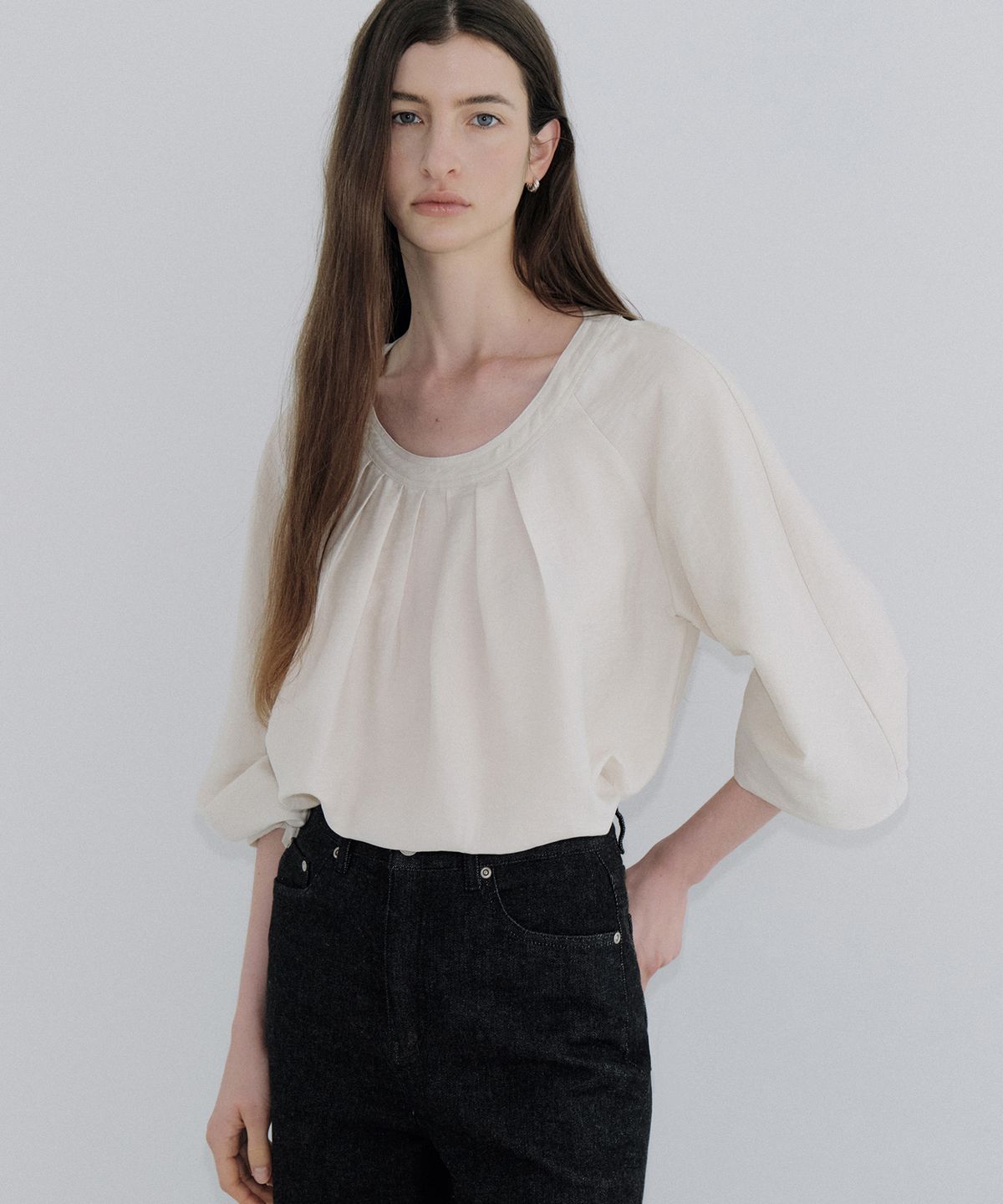 아워코모스(OURCOMOS) stitch tuck blouse (cream) orc 6116