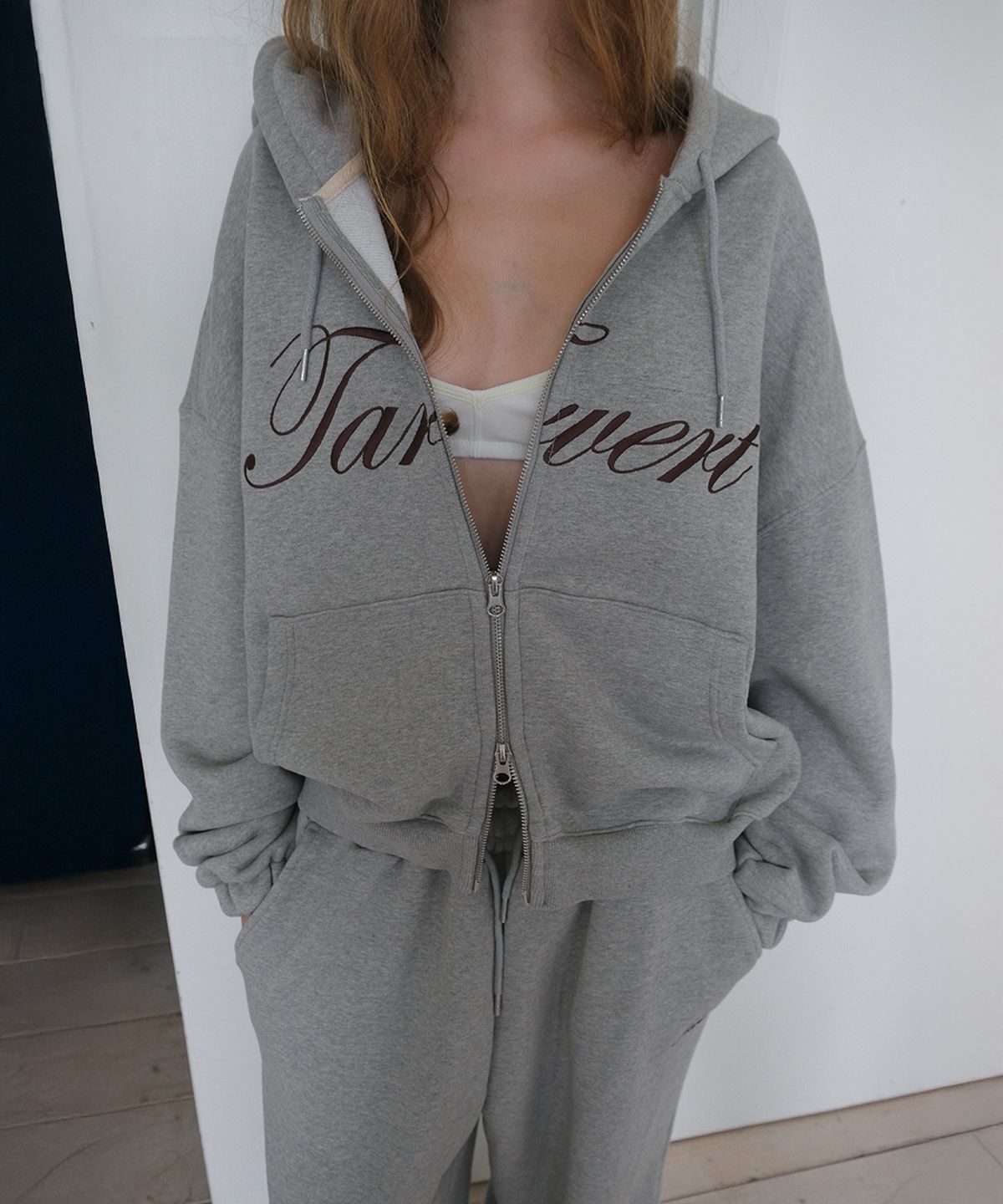 타버트(TARVERT) Tarvert Hooded Zip Up - Gray