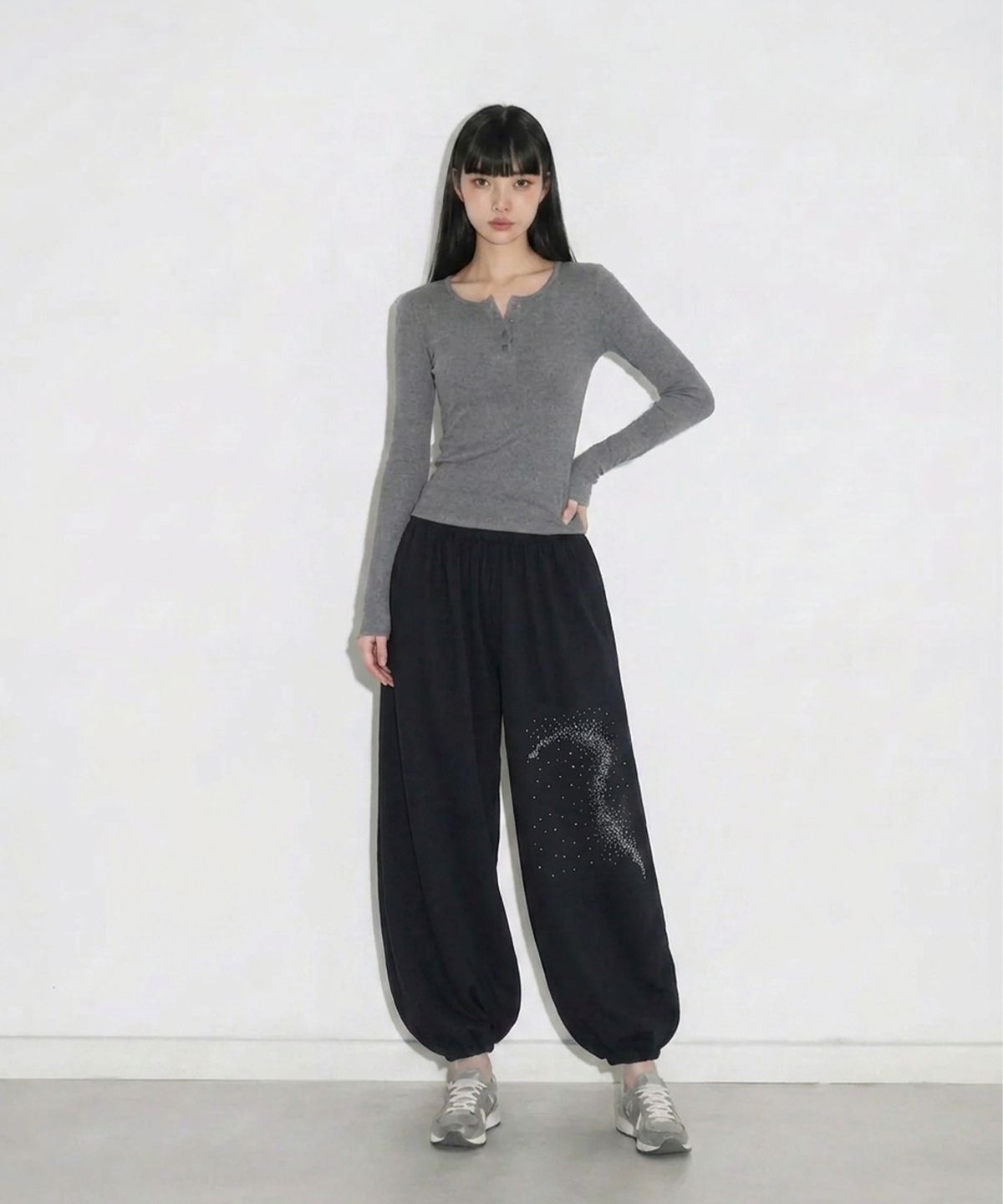 본슬리피(BORN SLIPPY) Future Wave Balloon Soft Pants (Black)