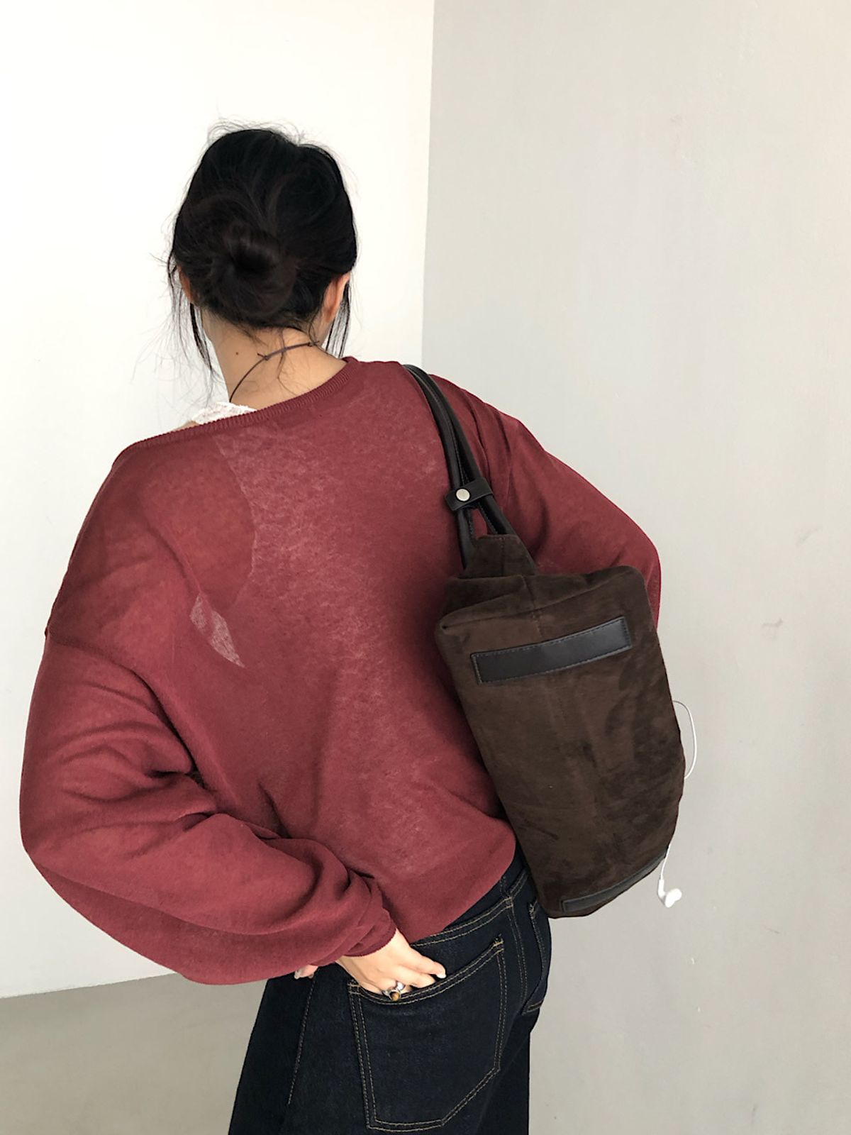 아포엠(APOEM) Deep Button V Knit (2C)