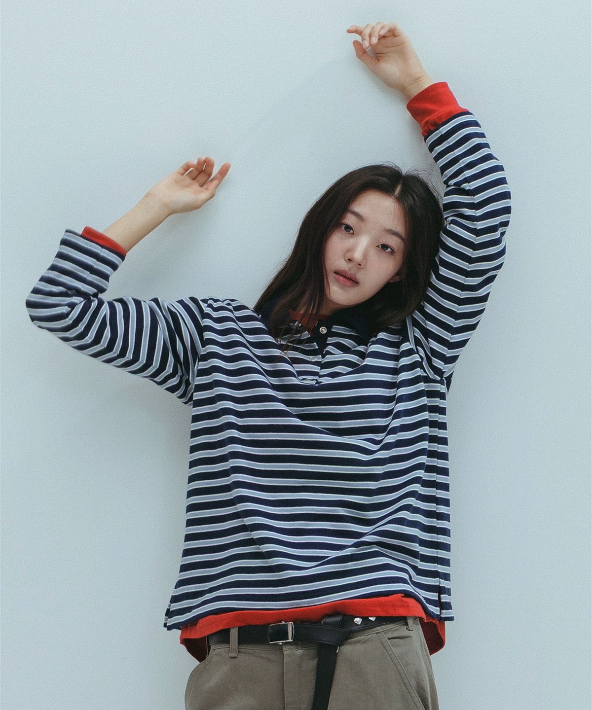 앤하츠(ANNEHEARTS) Girl Emblem Polo Tee_NAVY