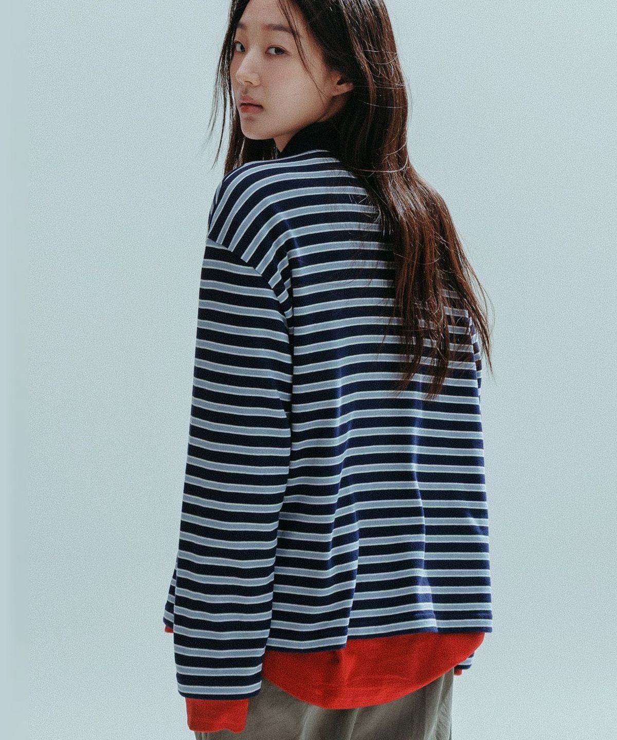 앤하츠(ANNEHEARTS) Girl Emblem Polo Tee_NAVY