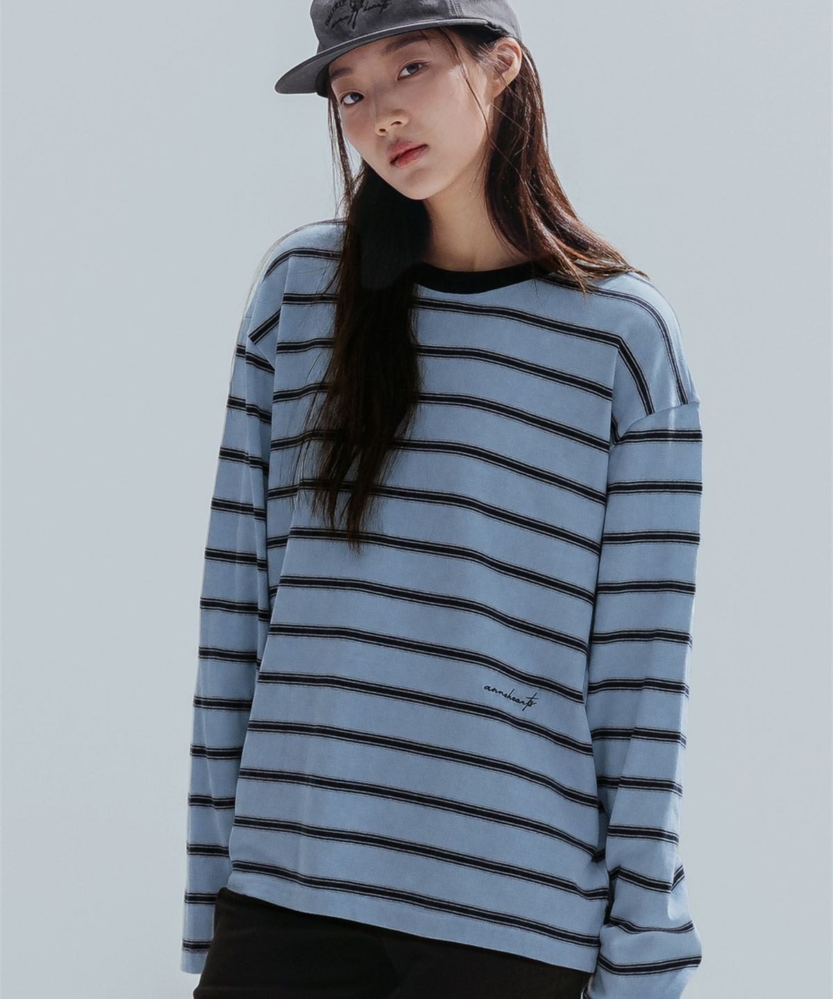 앤하츠(ANNEHEARTS) Round Neck Stripe Tee_BLUE
