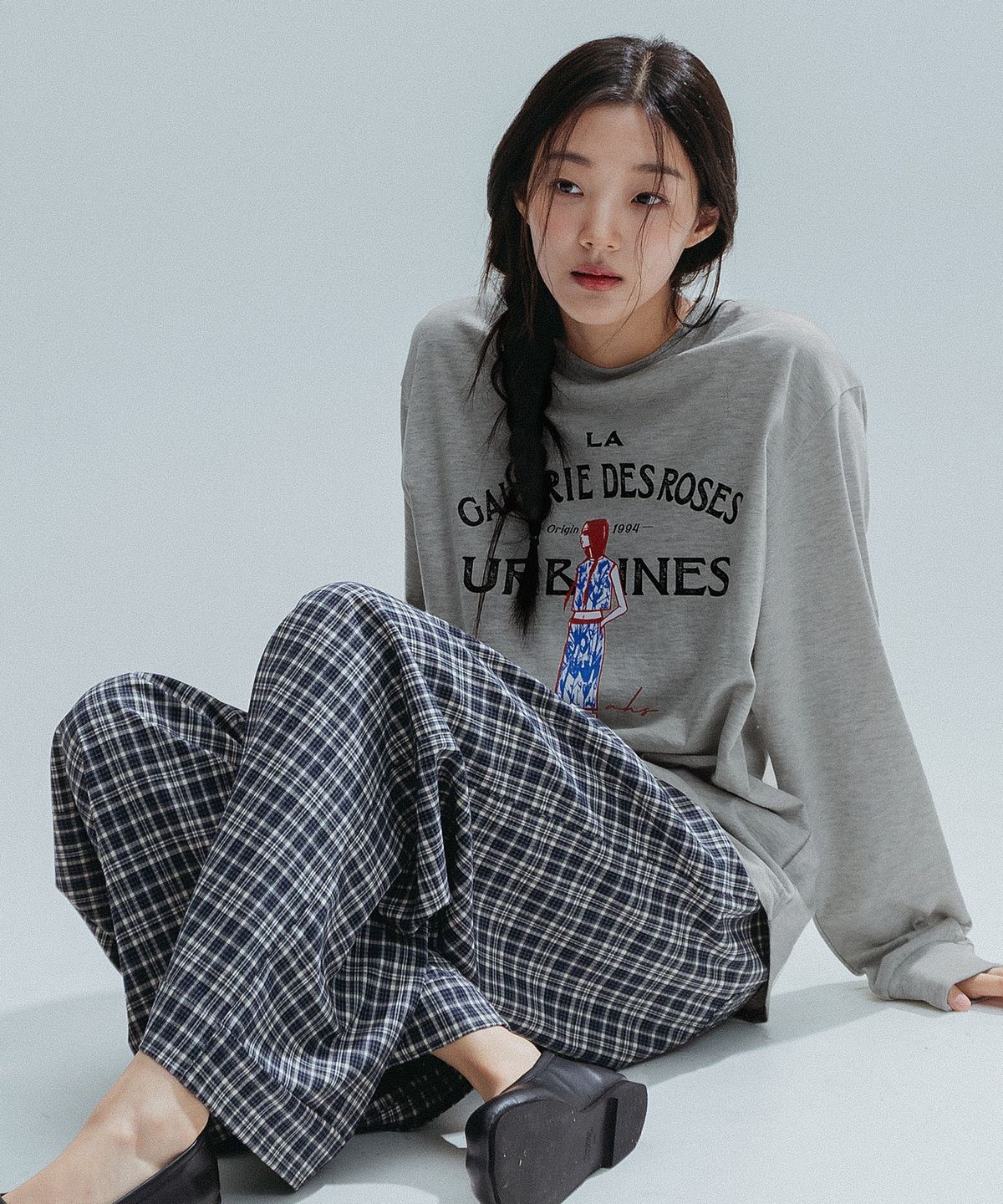 앤하츠(ANNEHEARTS) French Muse Artwork Long Sleeve_MELANGE