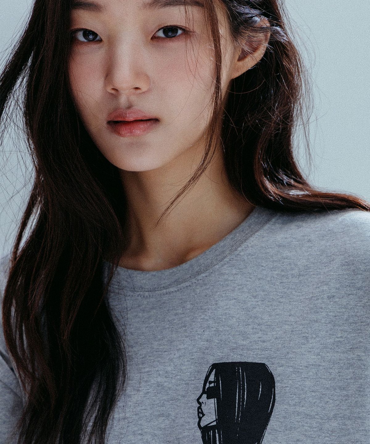 앤하츠(ANNEHEARTS) Three Muse Artwork Long Sleeve_MELANGE