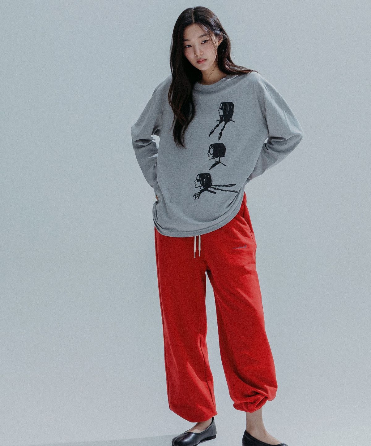 앤하츠(ANNEHEARTS) Three Muse Artwork Long Sleeve_MELANGE