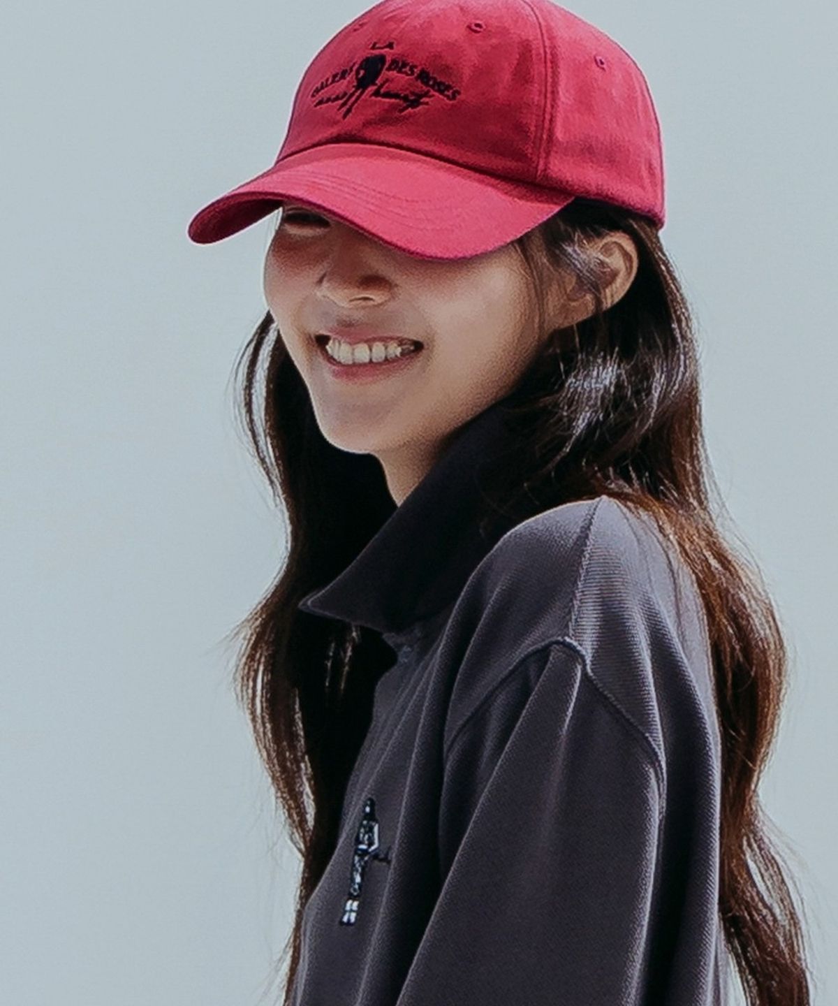 앤하츠(ANNEHEARTS) Girl Emblem Ball Cap_VINTAGERED
