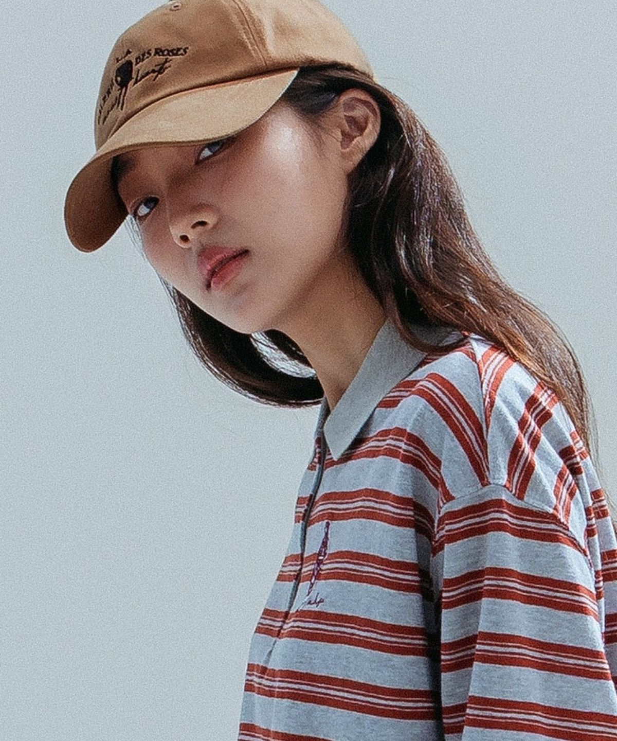앤하츠(ANNEHEARTS) Girl Emblem Ball Cap_BEIGE