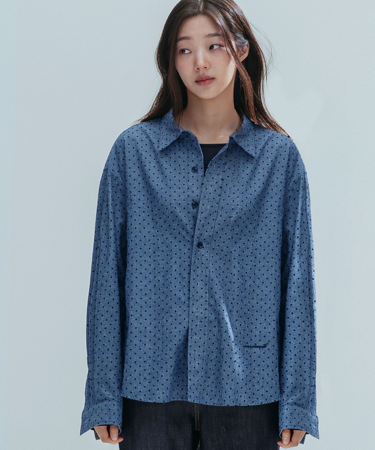 앤하츠(ANNEHEARTS) Vintage Mini Dot Shirt_MIDBLUE