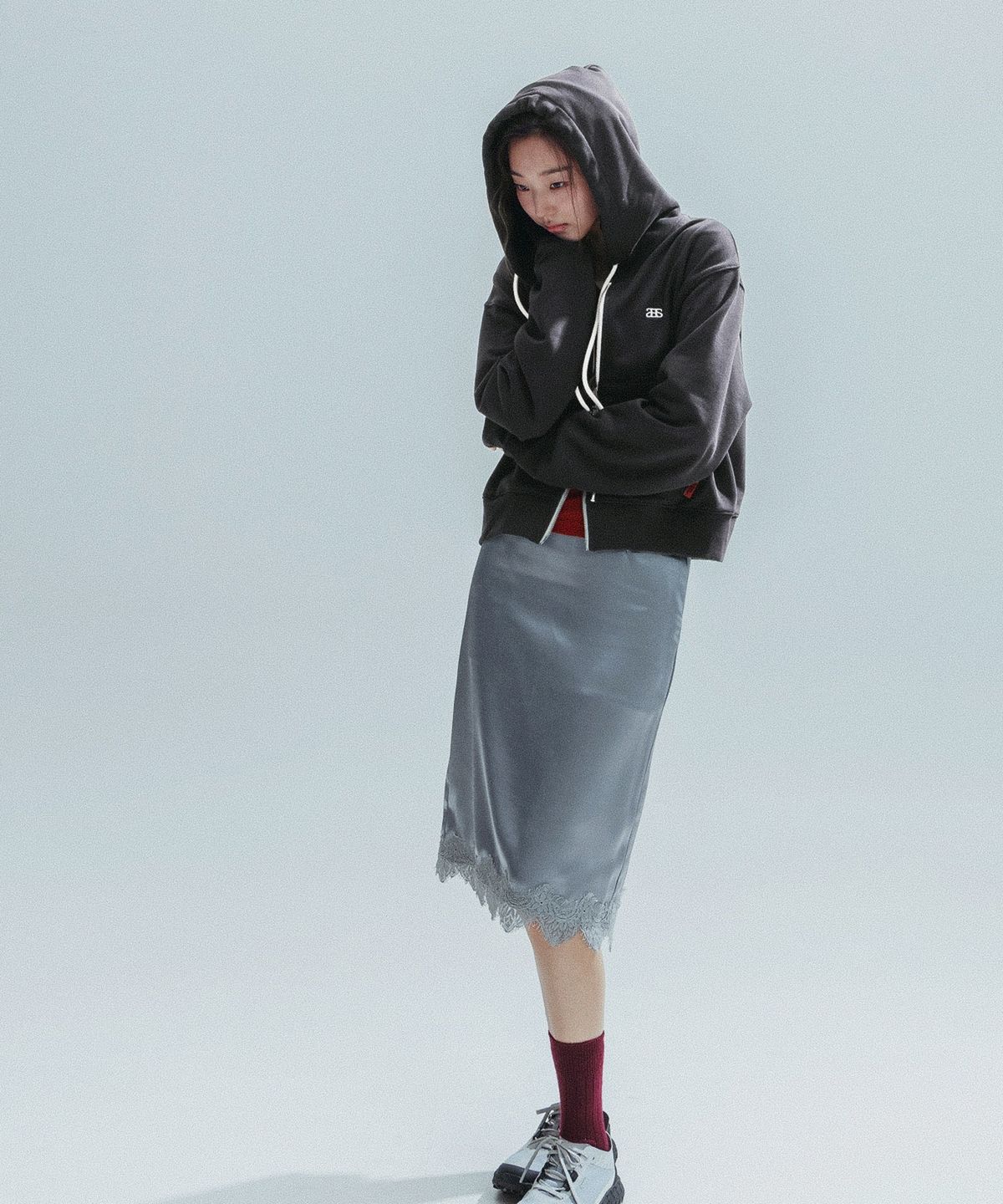 앤하츠(ANNEHEARTS) French Muse Zip-Up Hoodie_CHARCOAL